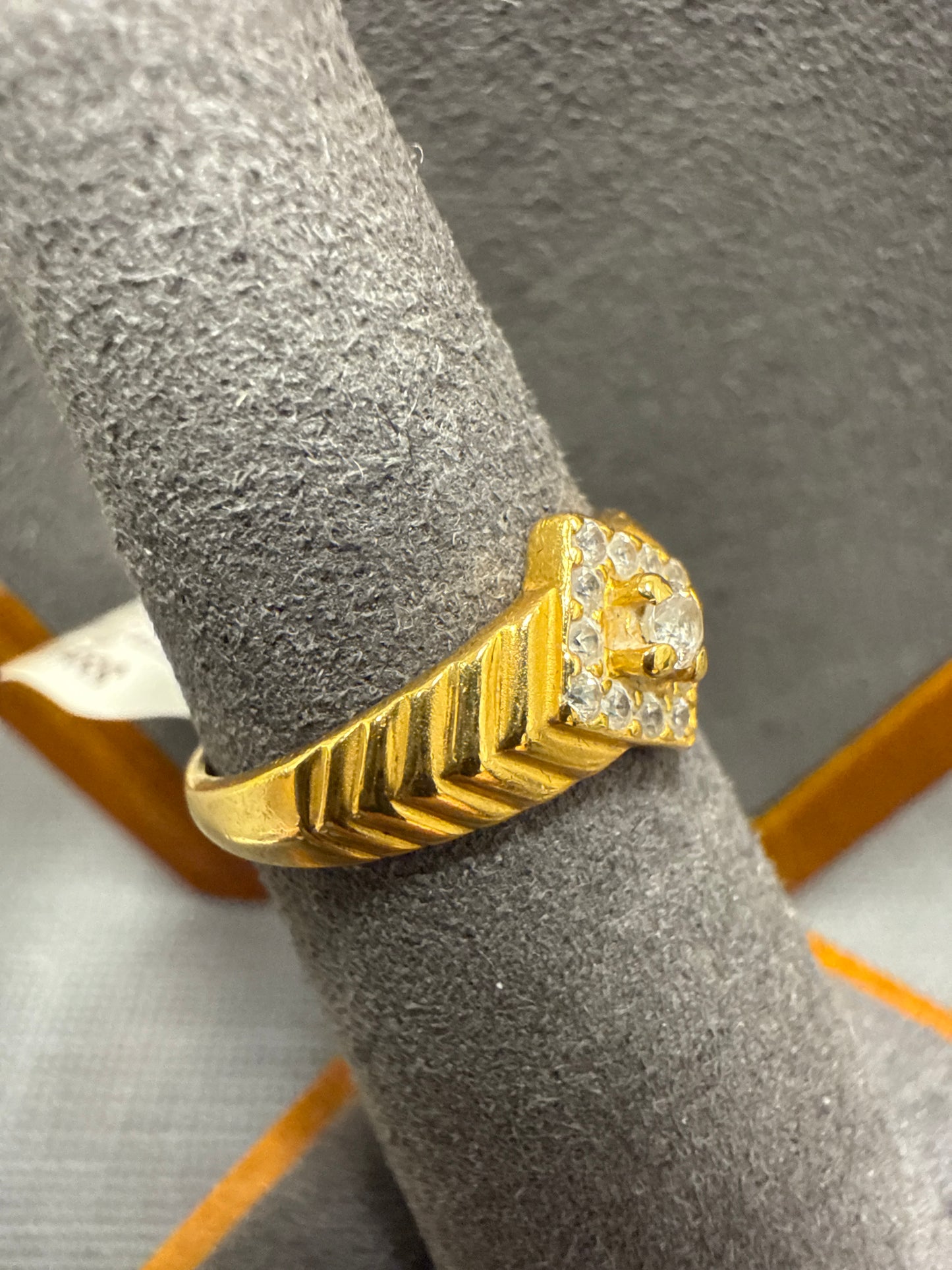 Gold band