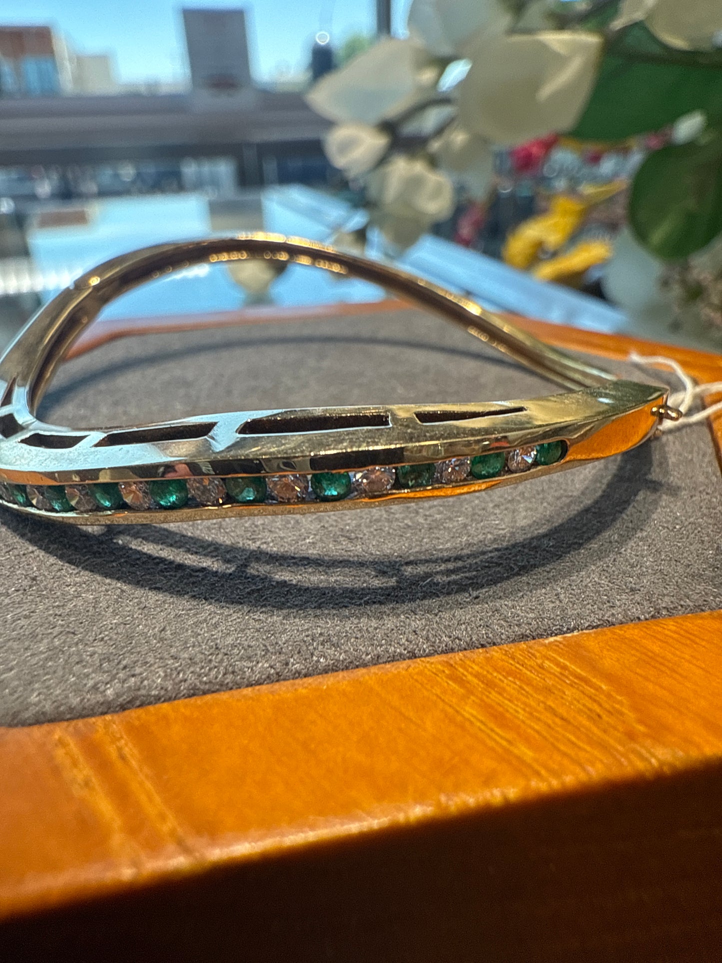 Gold bangle bracelet