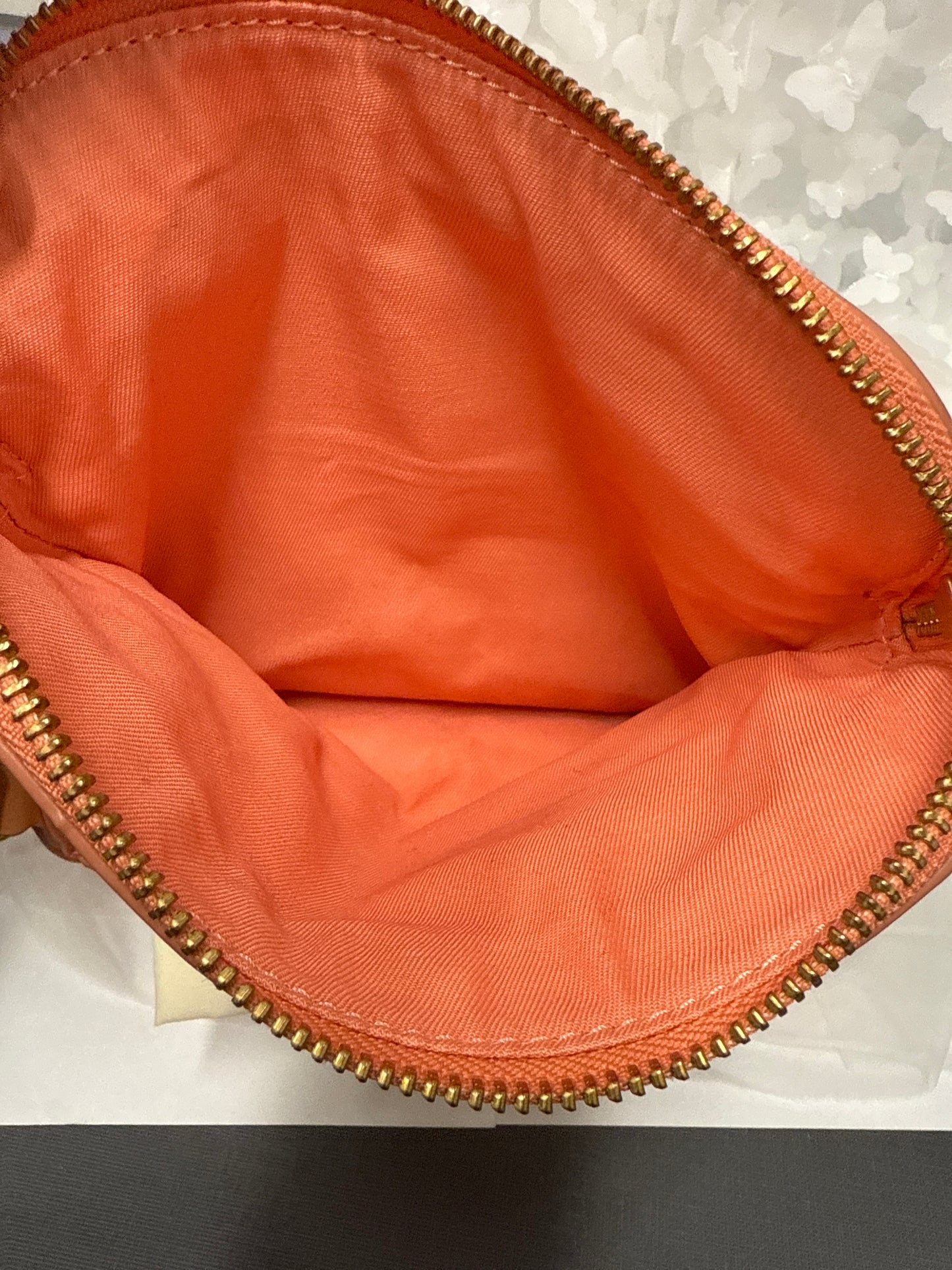 Hand bag