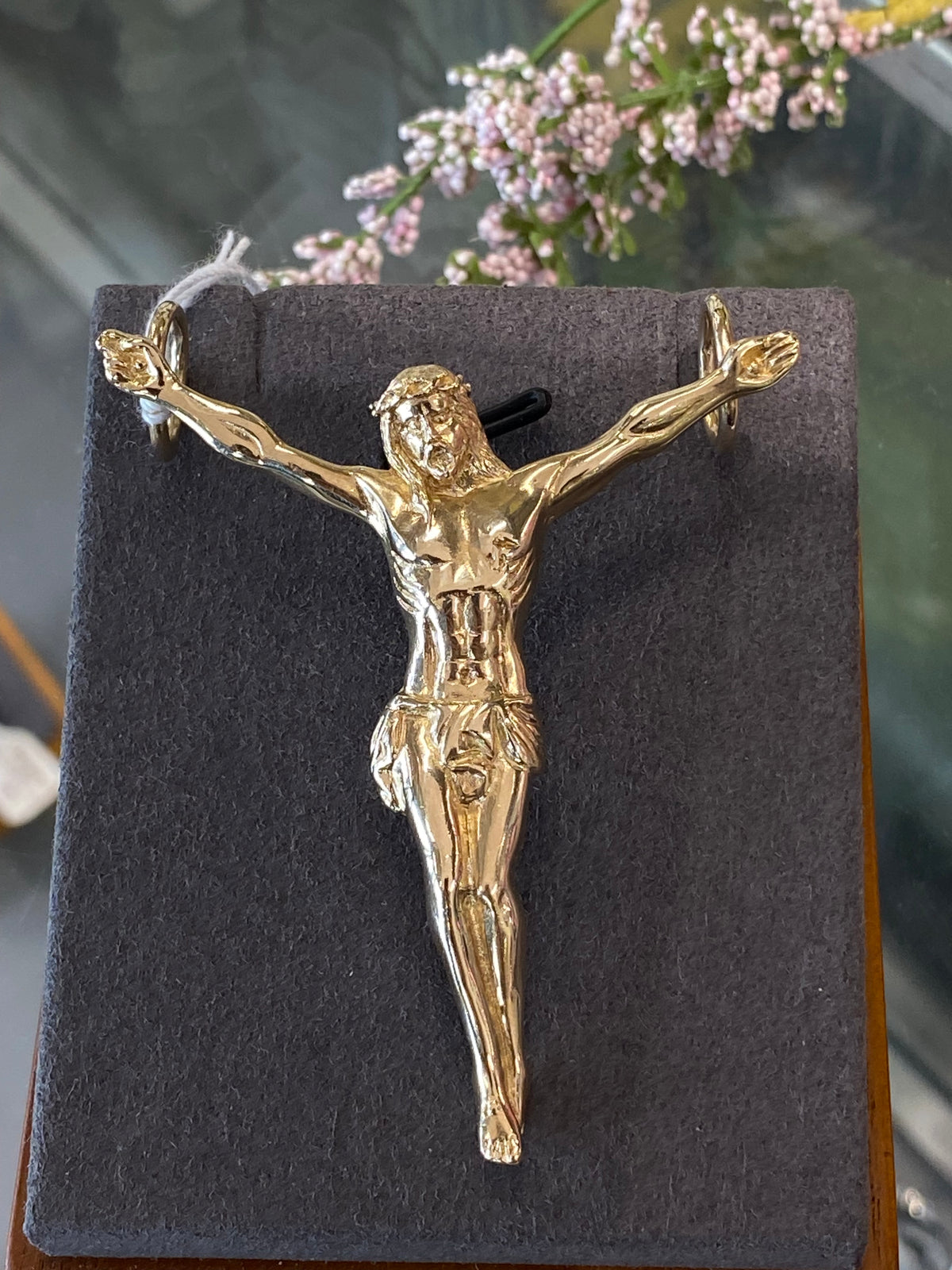 10k Yellow Gold Jesus Pendant