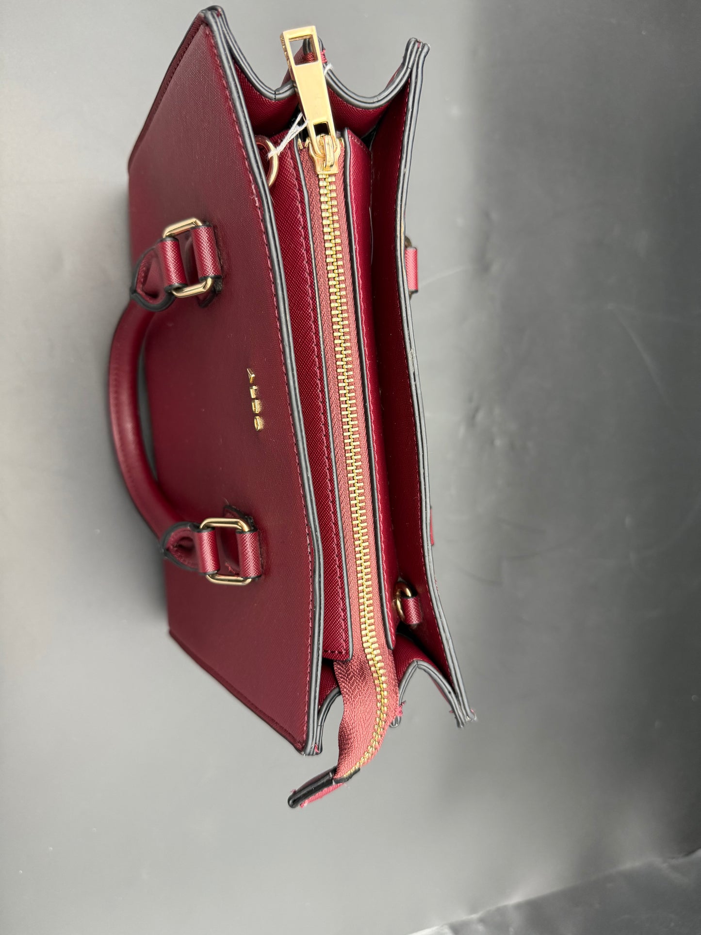 Hand bag