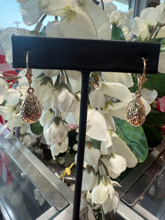 Gold earrings