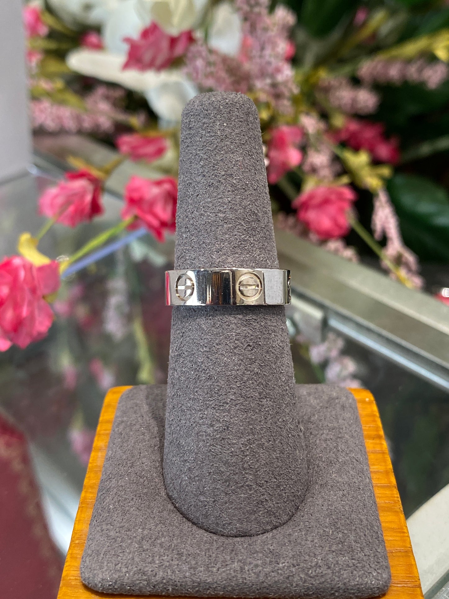 18k White Gold Cartier Love Ring