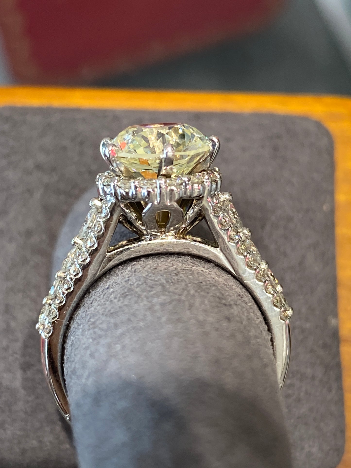 14k White Gold Diamond Engagement Ring