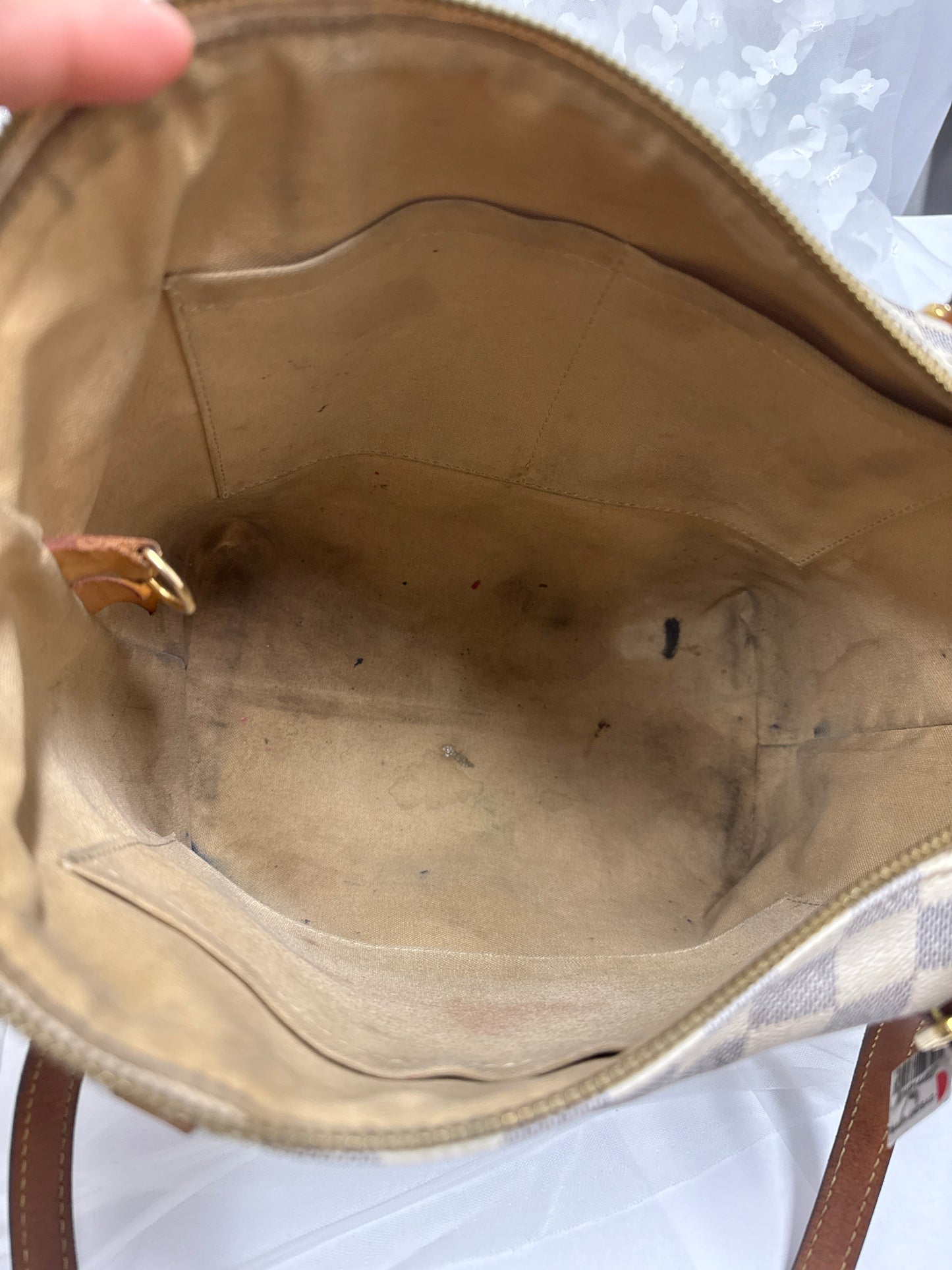 Hand bag