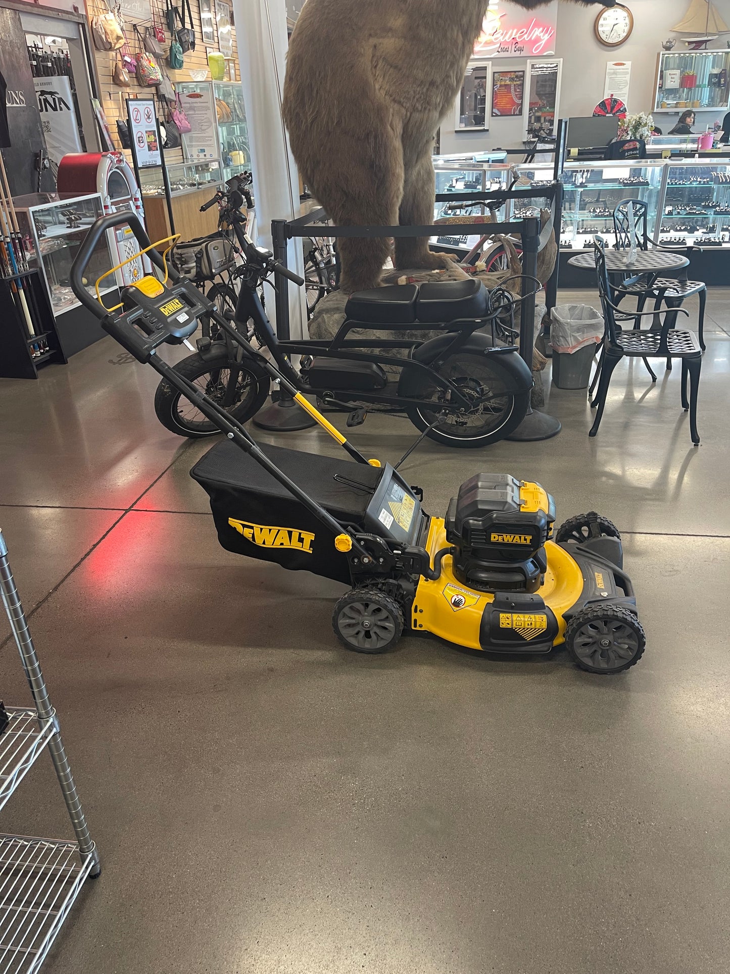 20v Cordless Dewalt Mower (127347) MMP