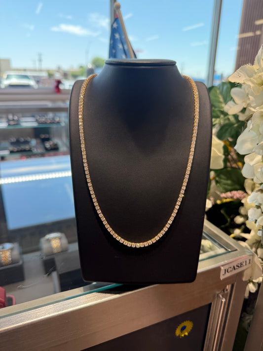 Gold diamond chain