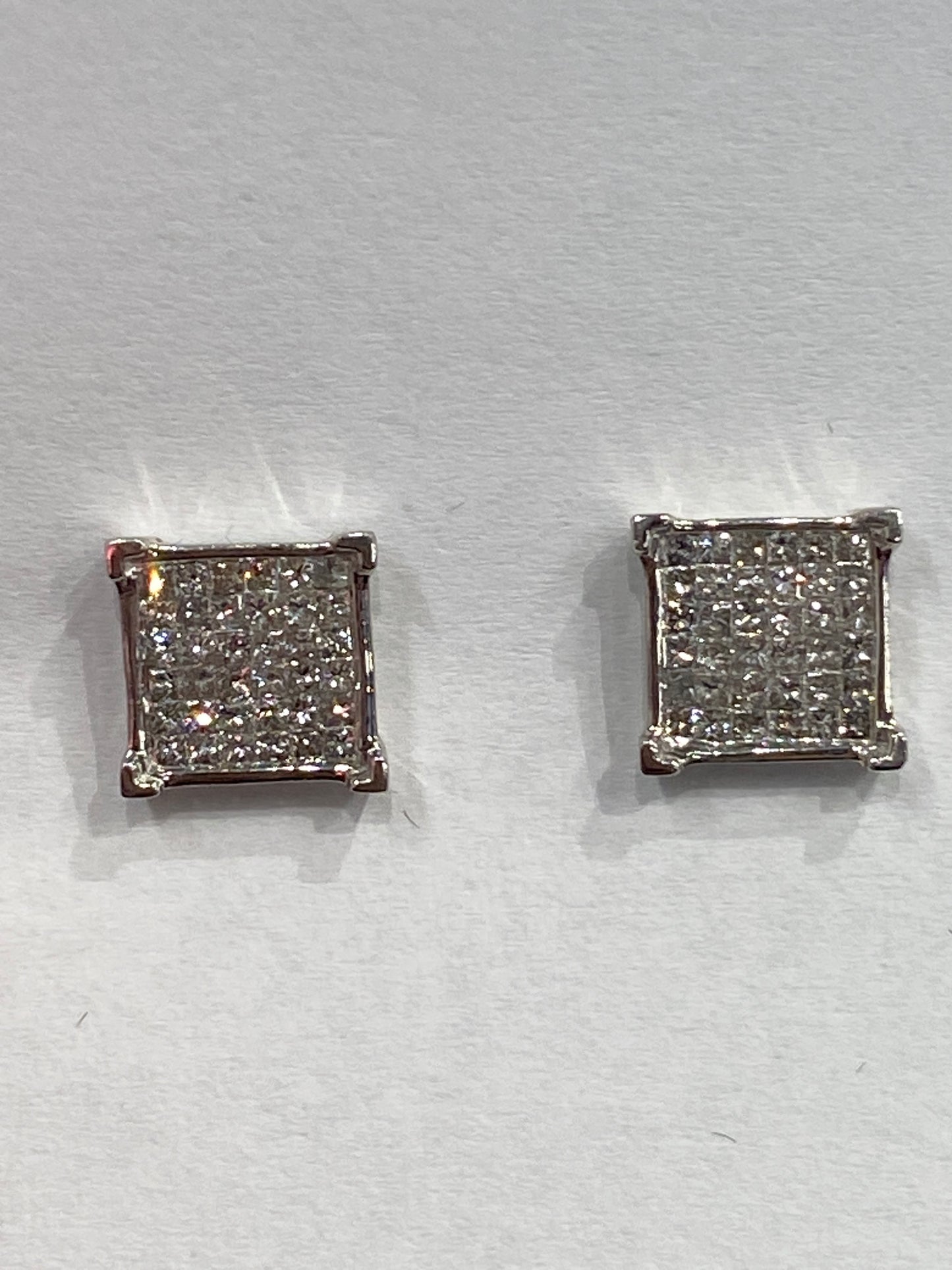 10k White Gold Diamond Studs