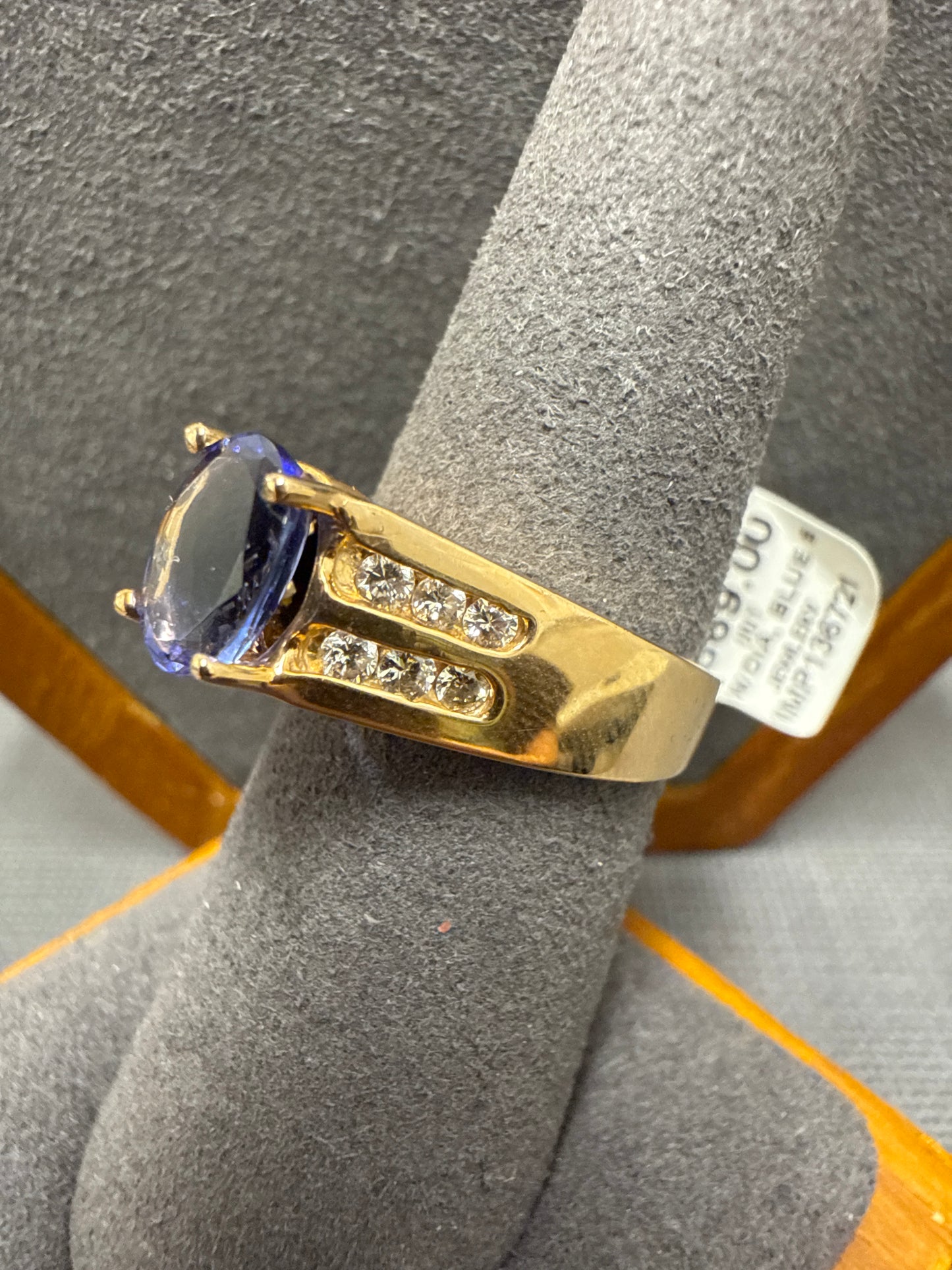Gold ring