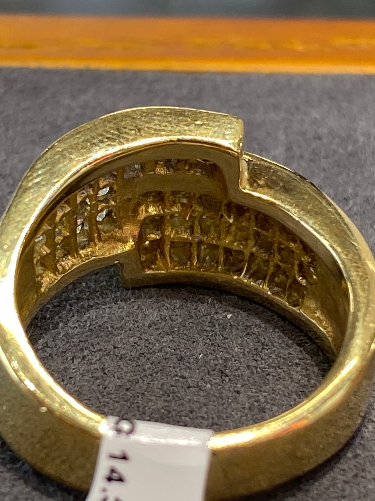 18k Yellow Gold Diamond Ring