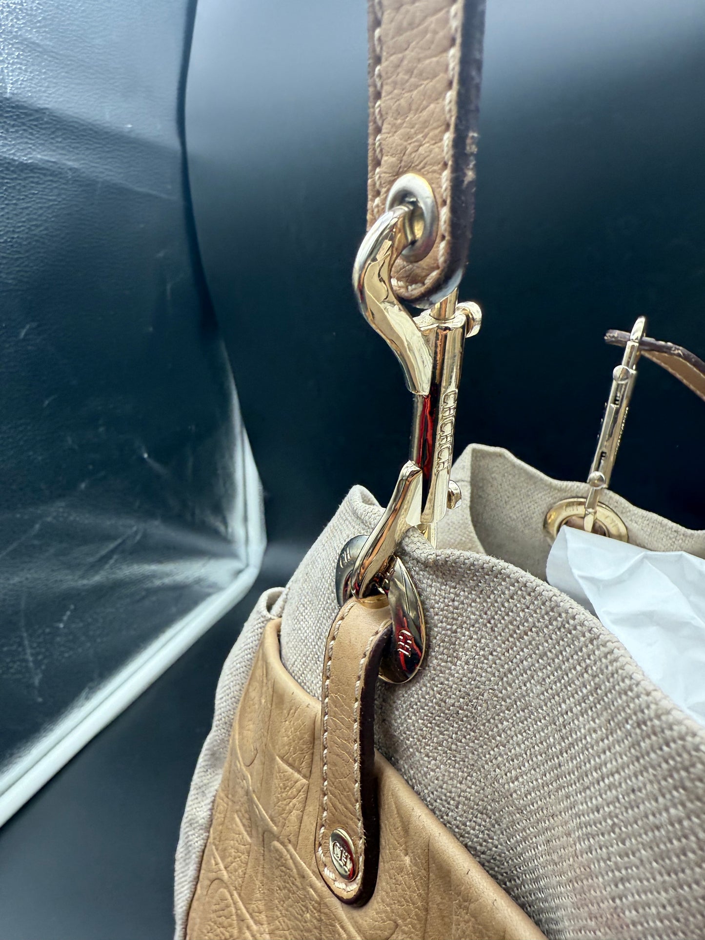 Hand bag