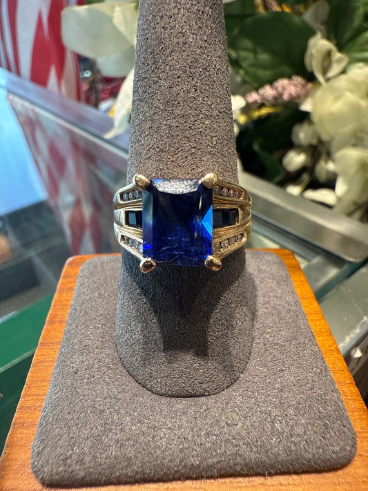 Gold ring