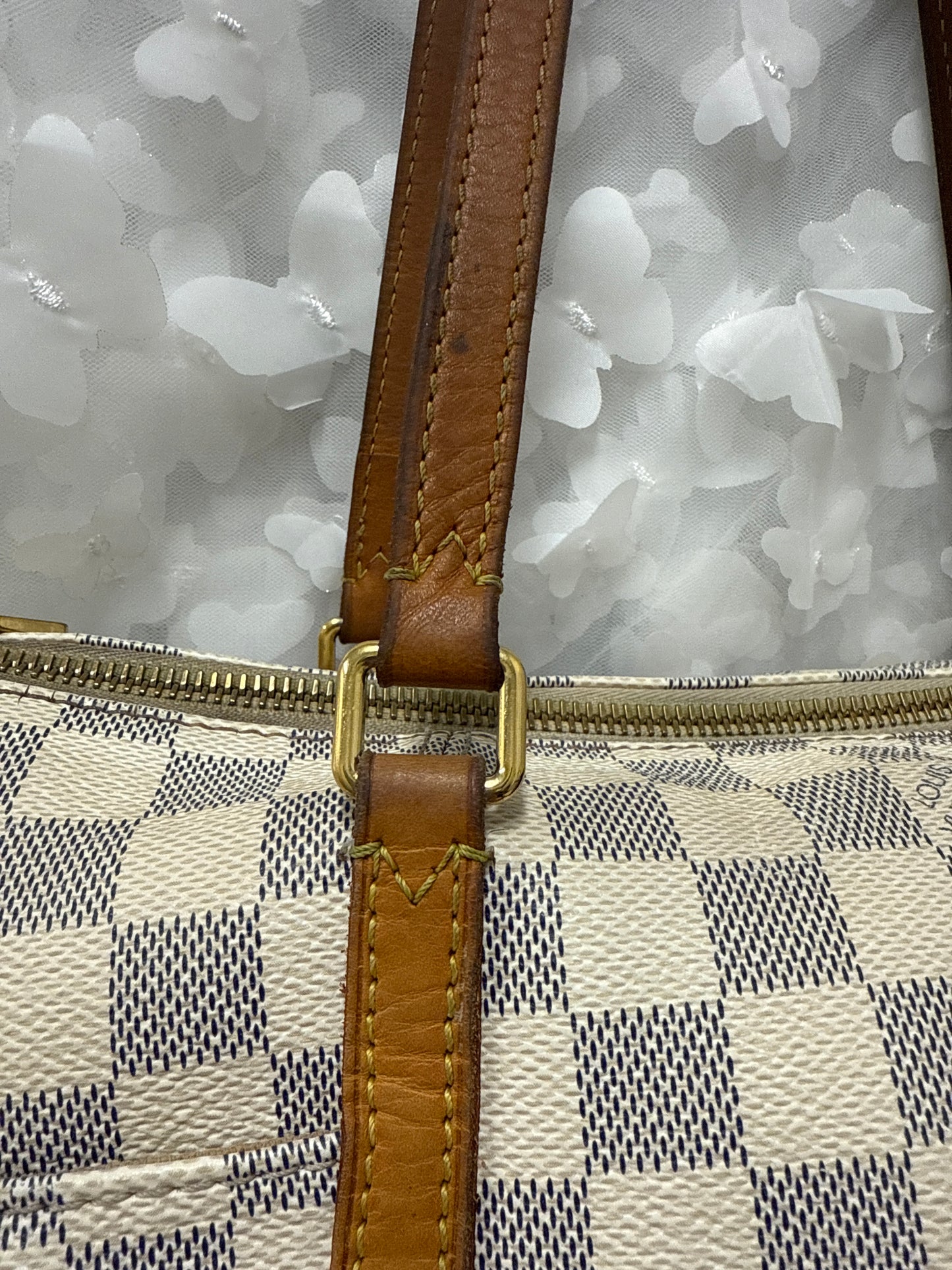 Hand bag
