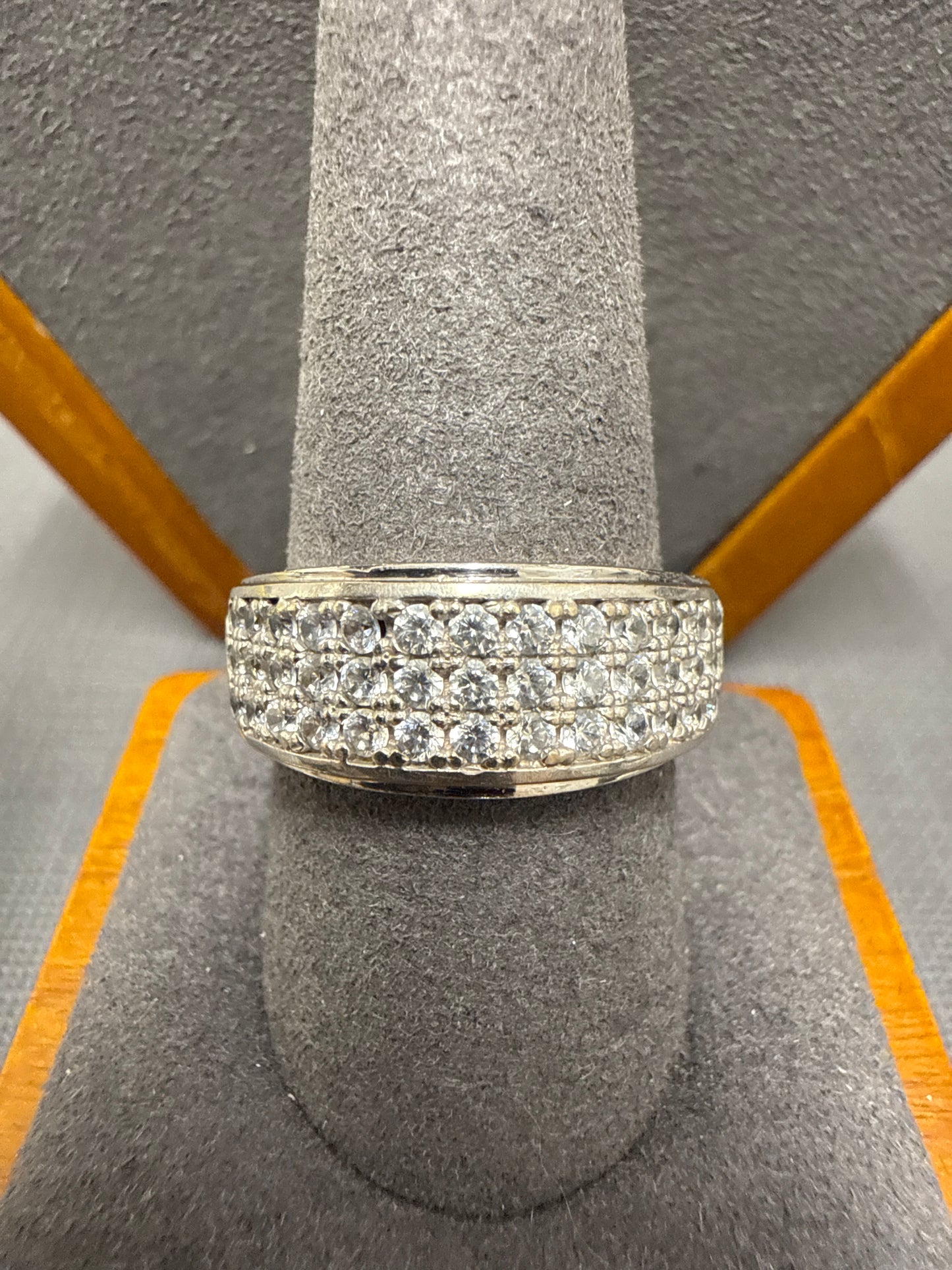 White gold ring