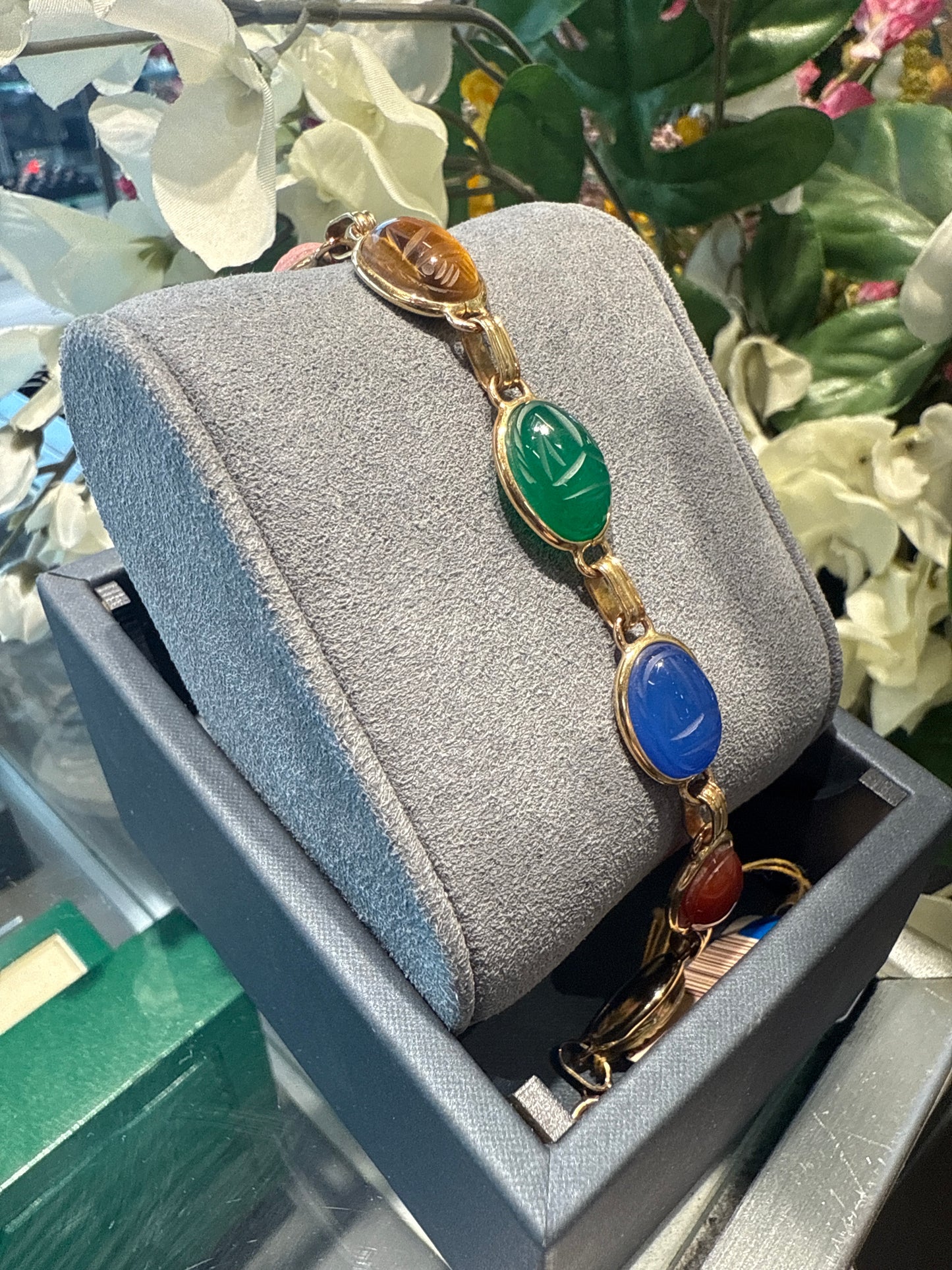 Gold bracelet