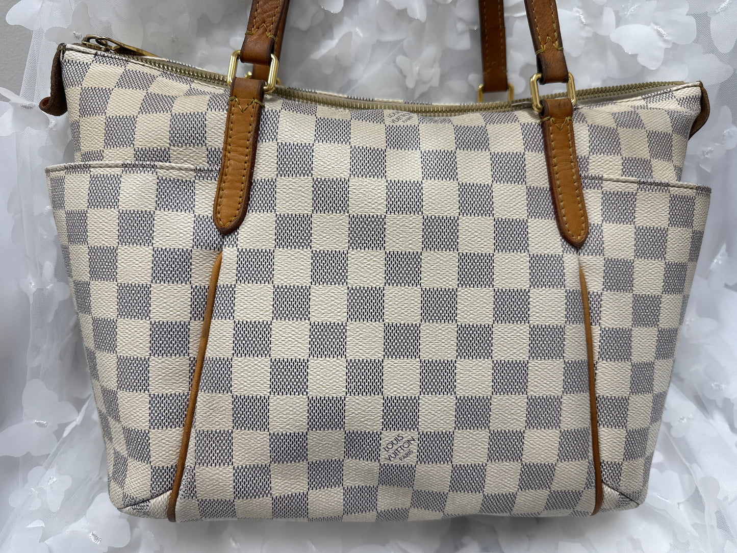 Hand bag