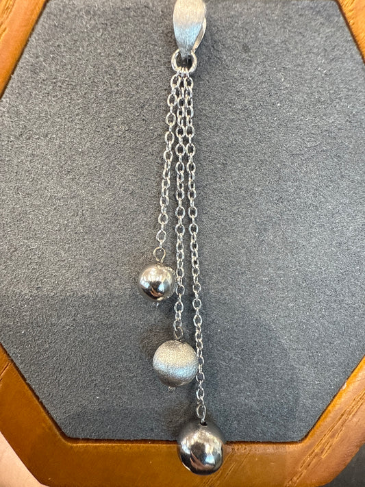 Silver charm