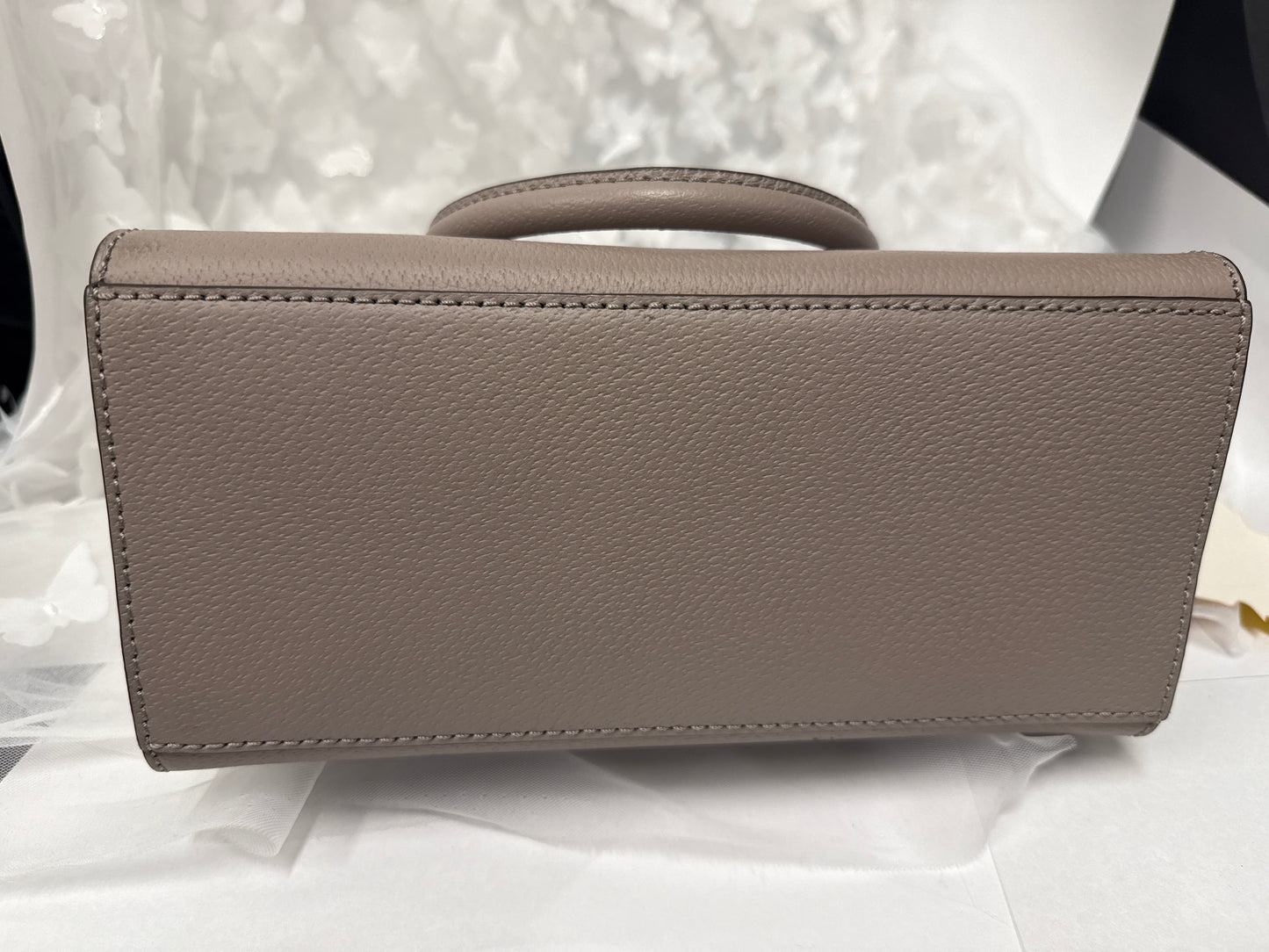 Hand bag