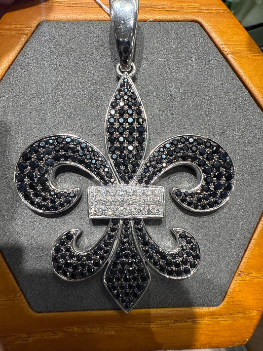 Flour-De-Lis Charm