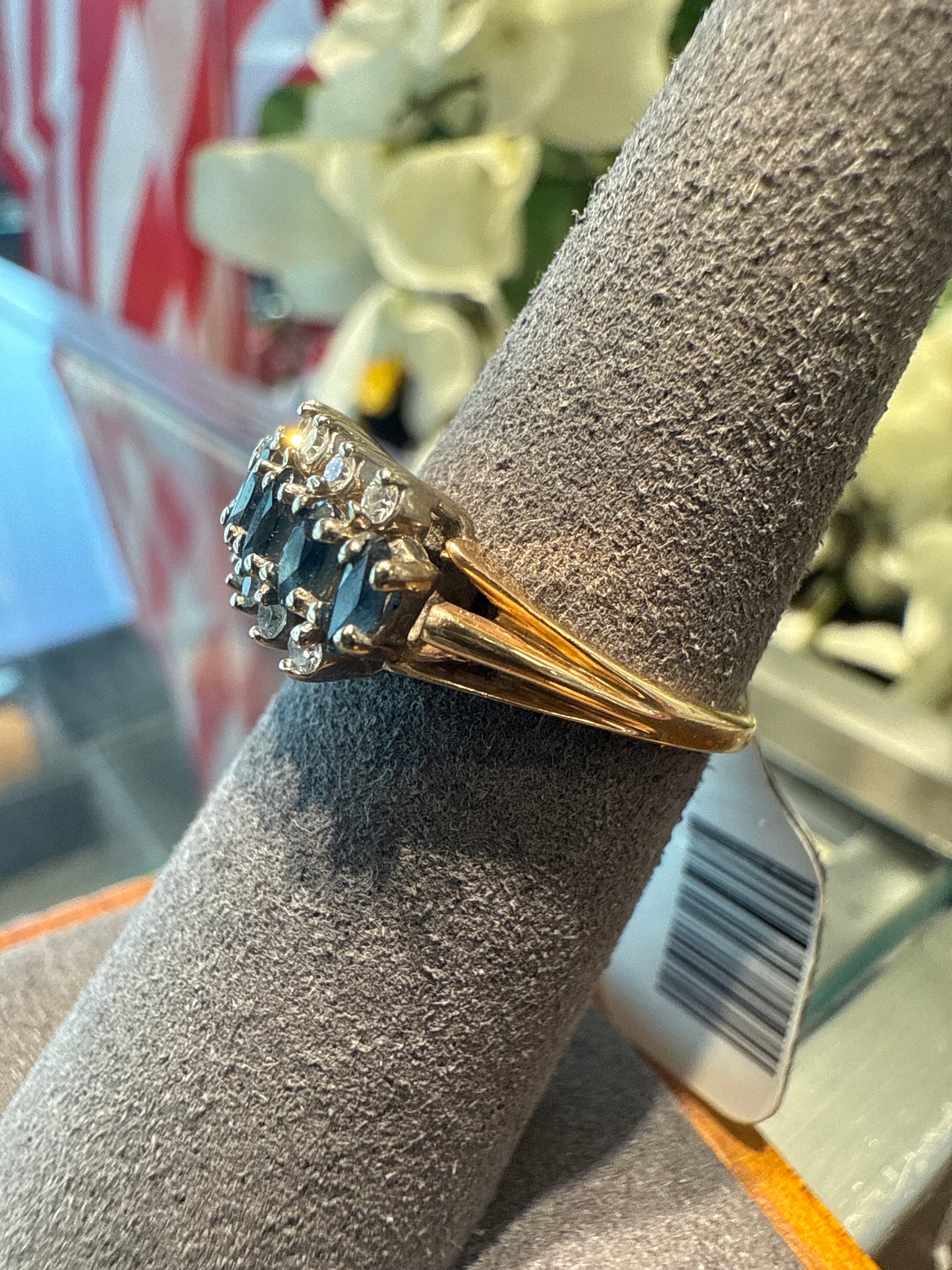 Gold ring