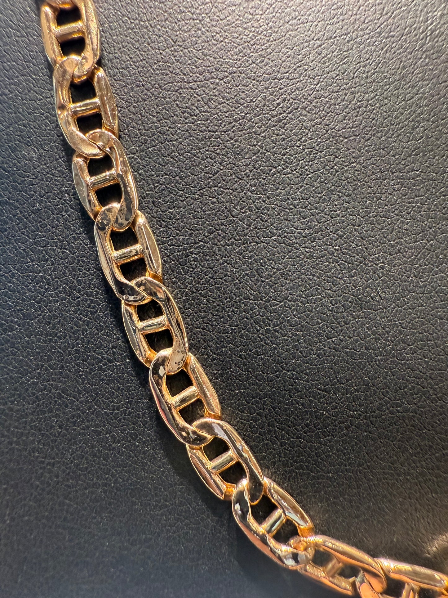 Gold Gucci chain