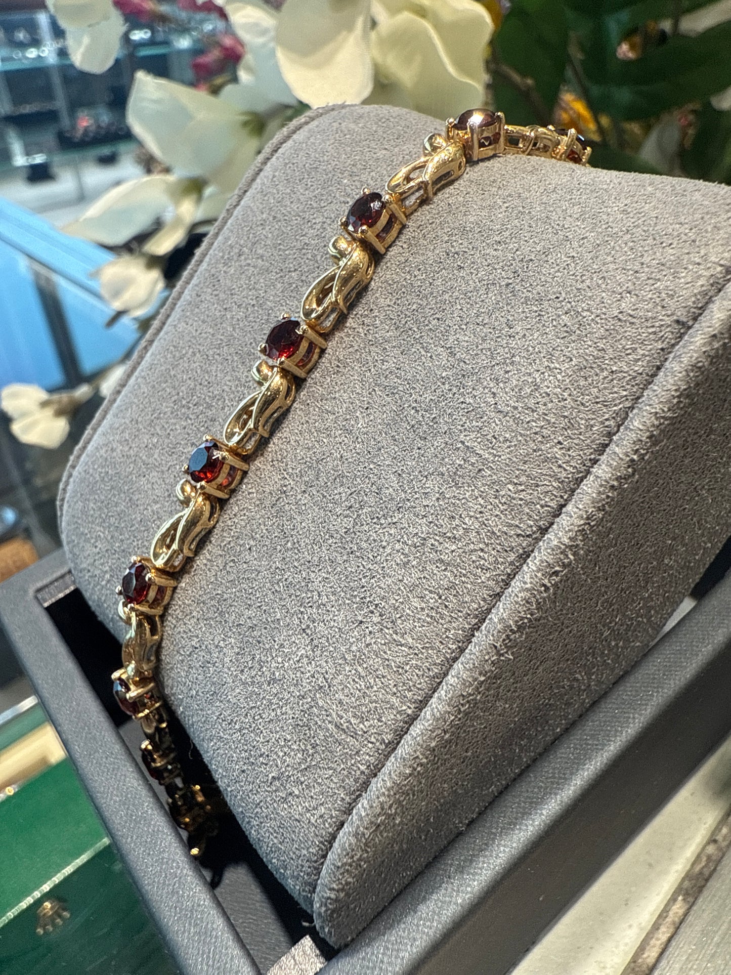 Gold bracelet