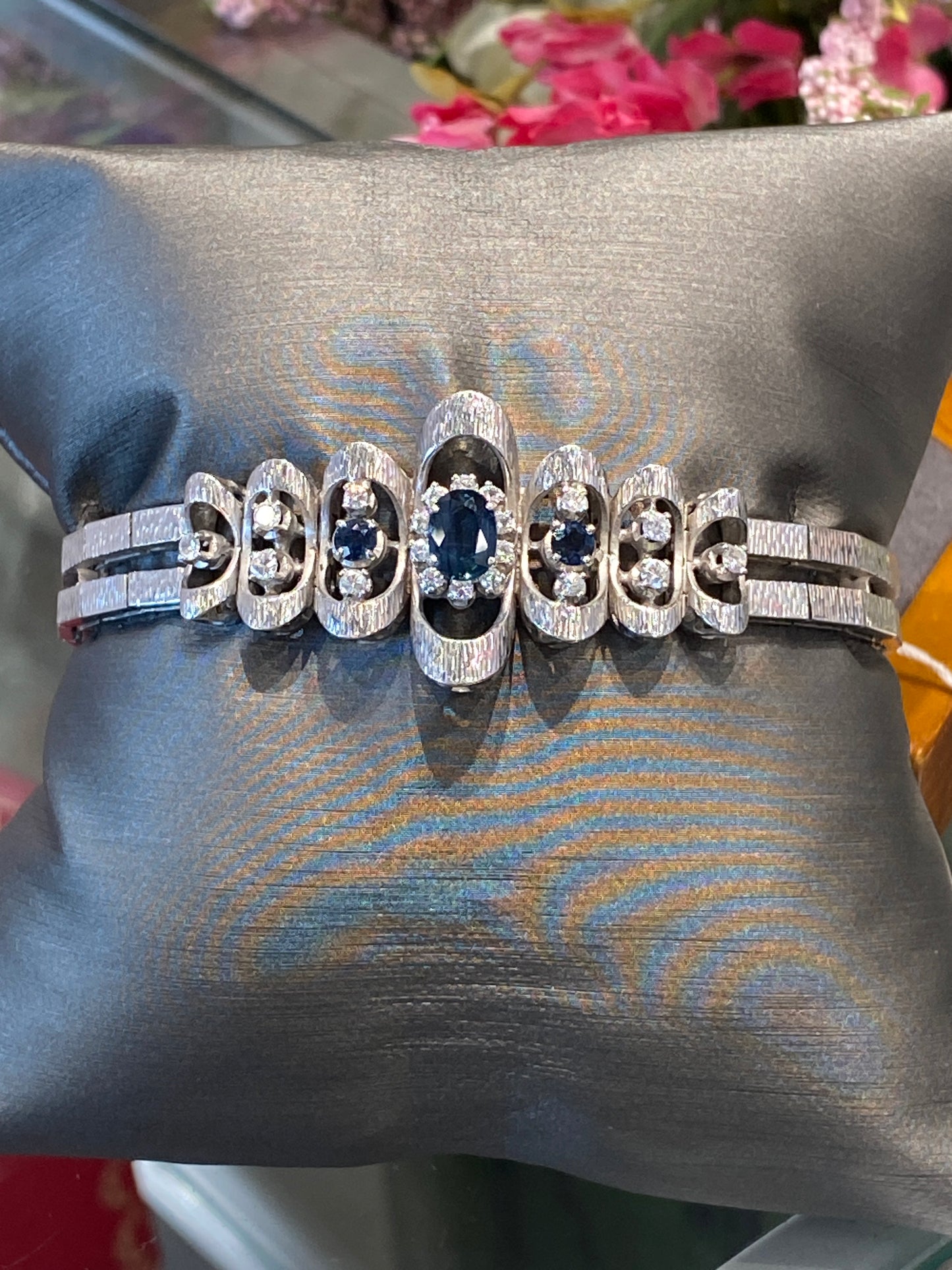 18k White Gold Diamond & Blue Sapphire Bracelet