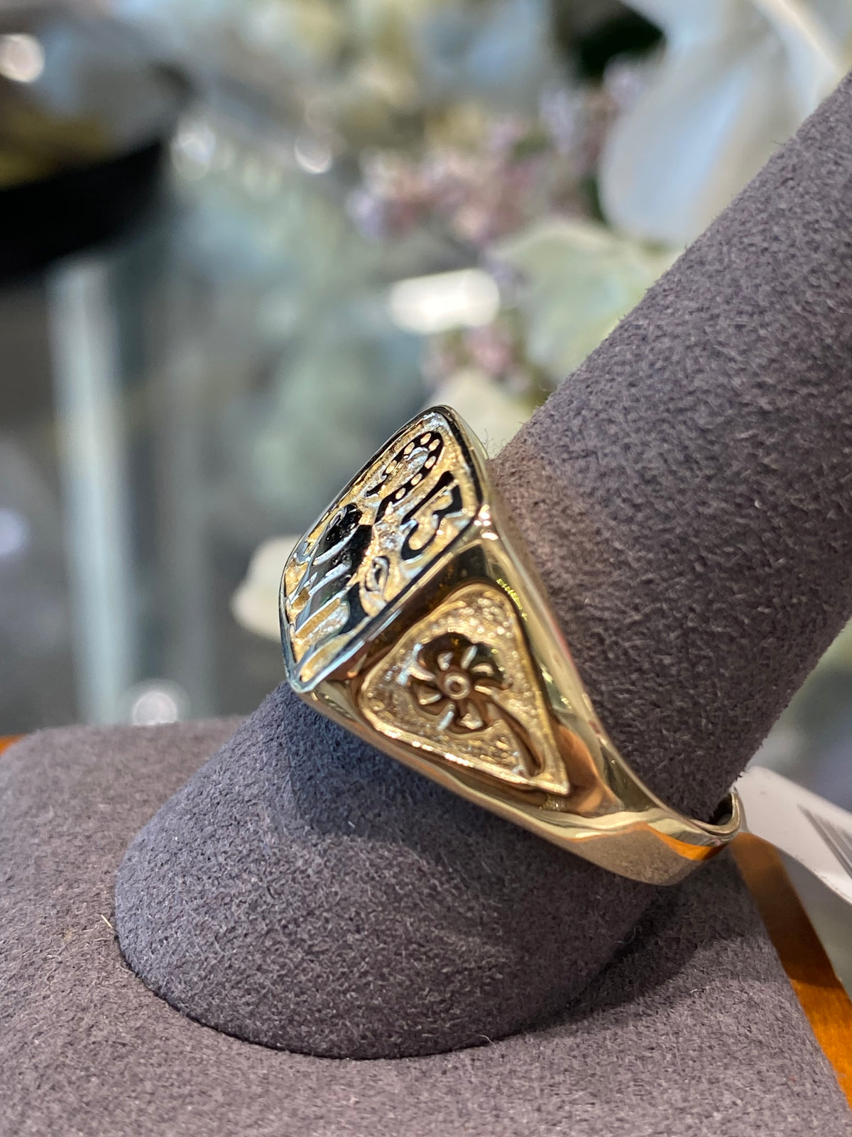 14k Yellow Gold Luck Ring