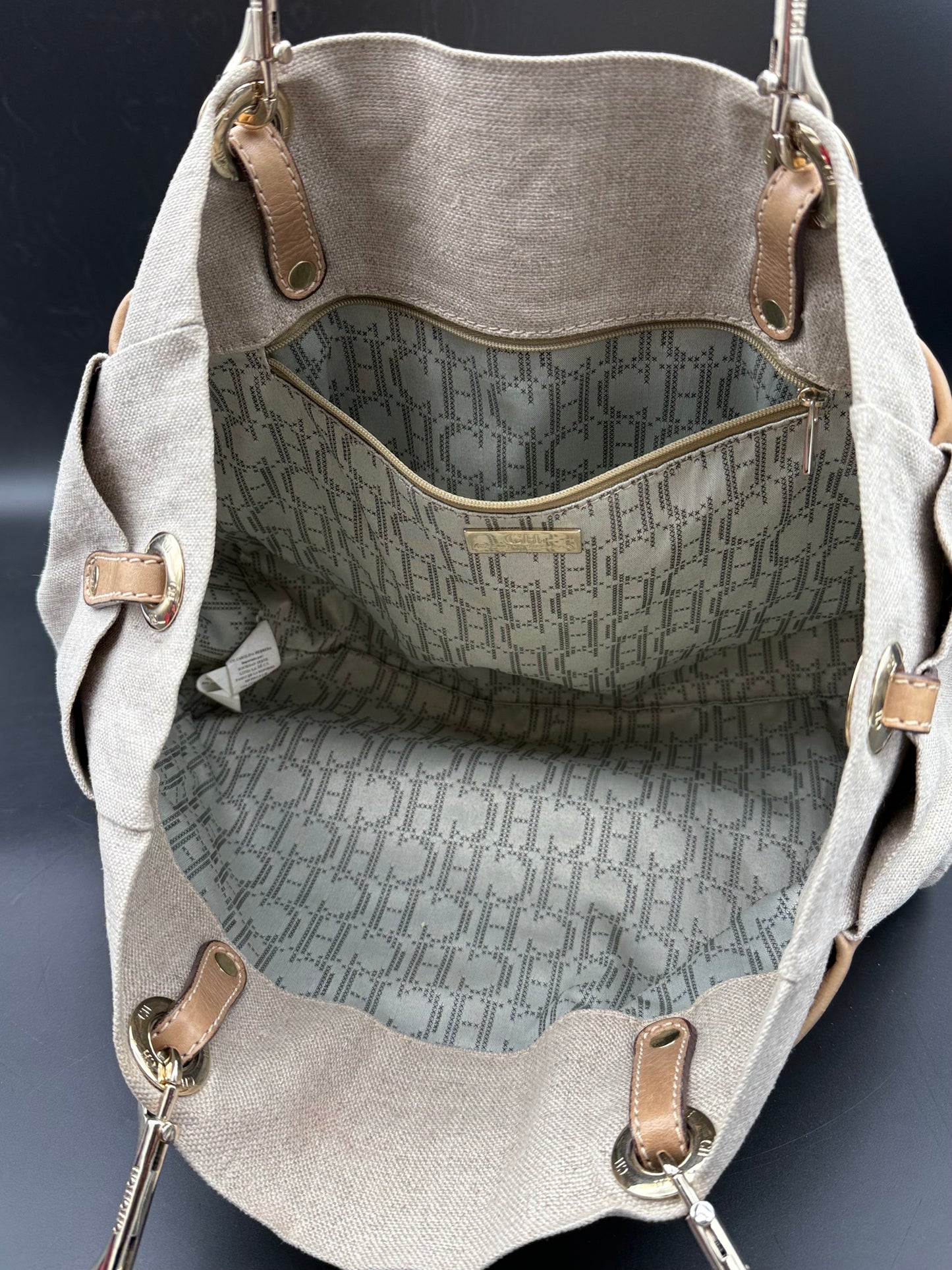 Hand bag