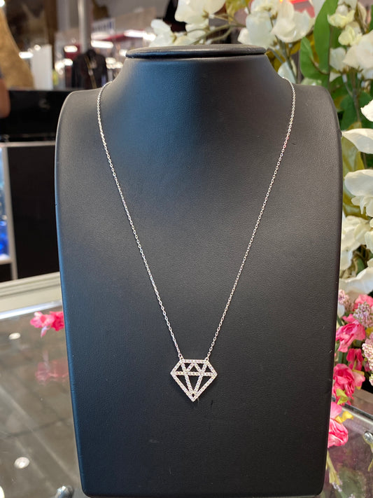Silver Chain With Diamond Shaped Pendant