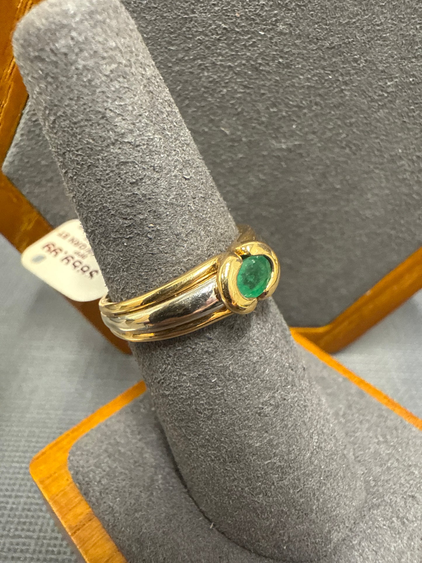 Gold ring