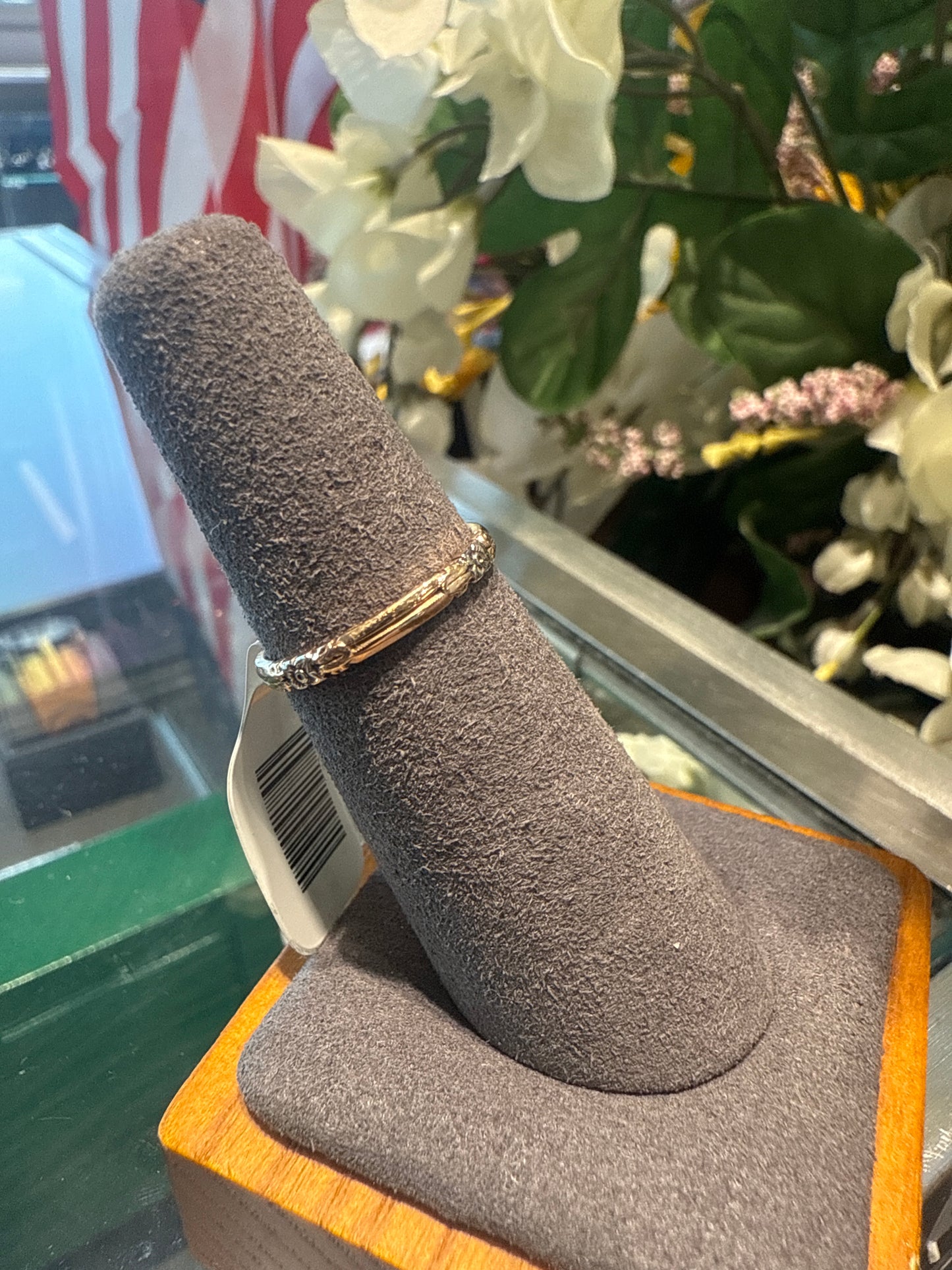 Gold band