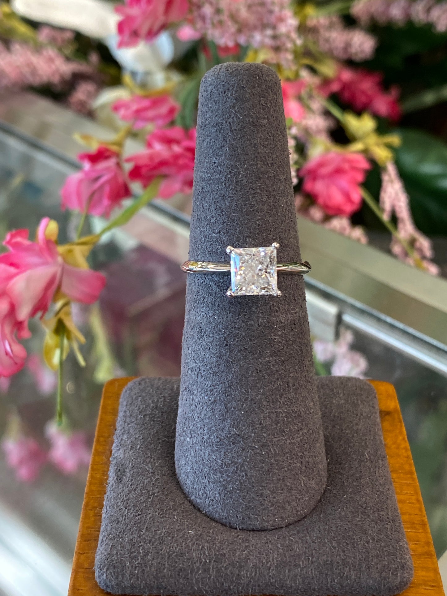 14k White Gold Diamond Engagement Ring