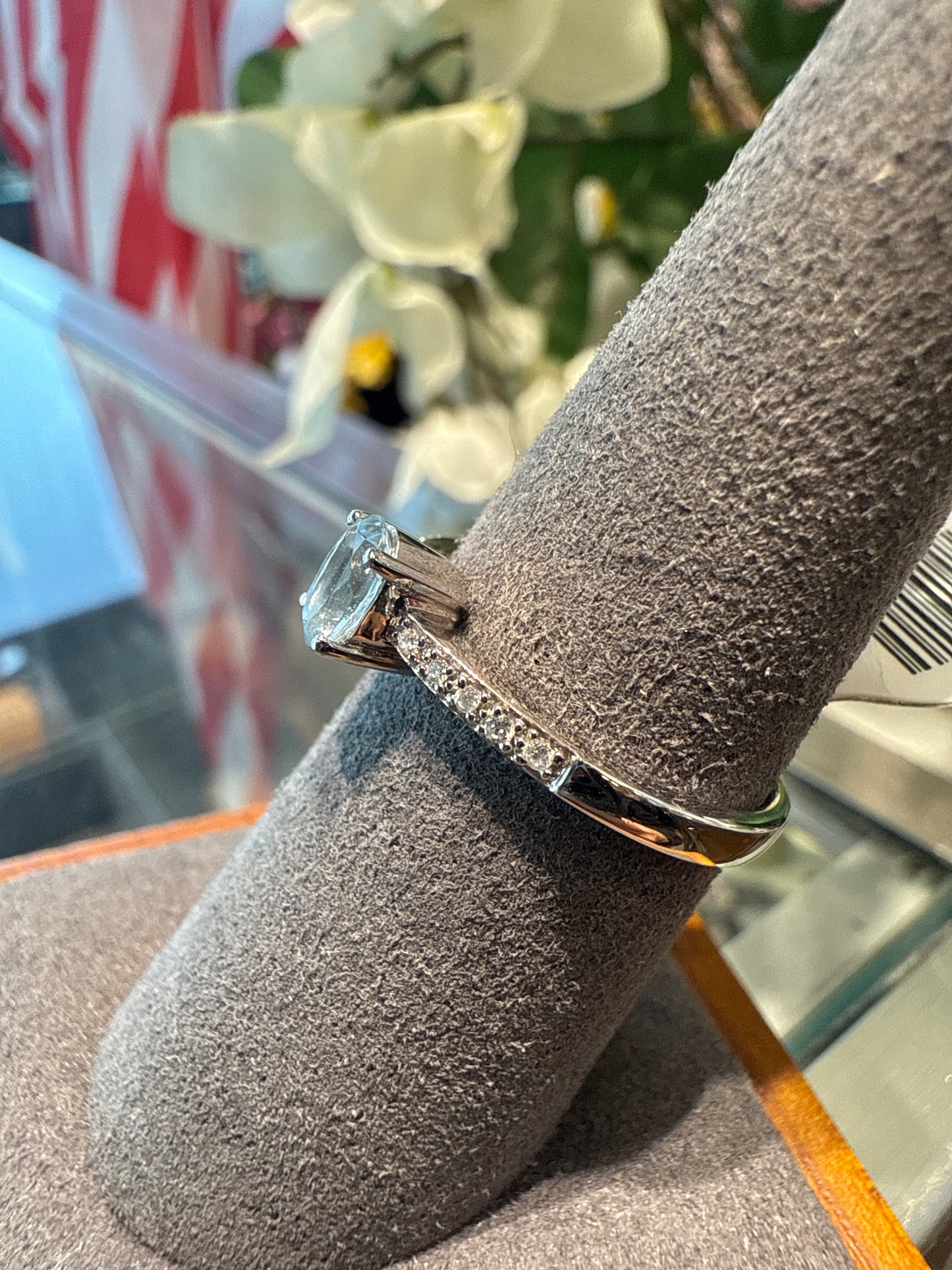 White gold ring
