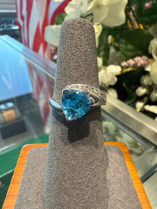 White gold ring