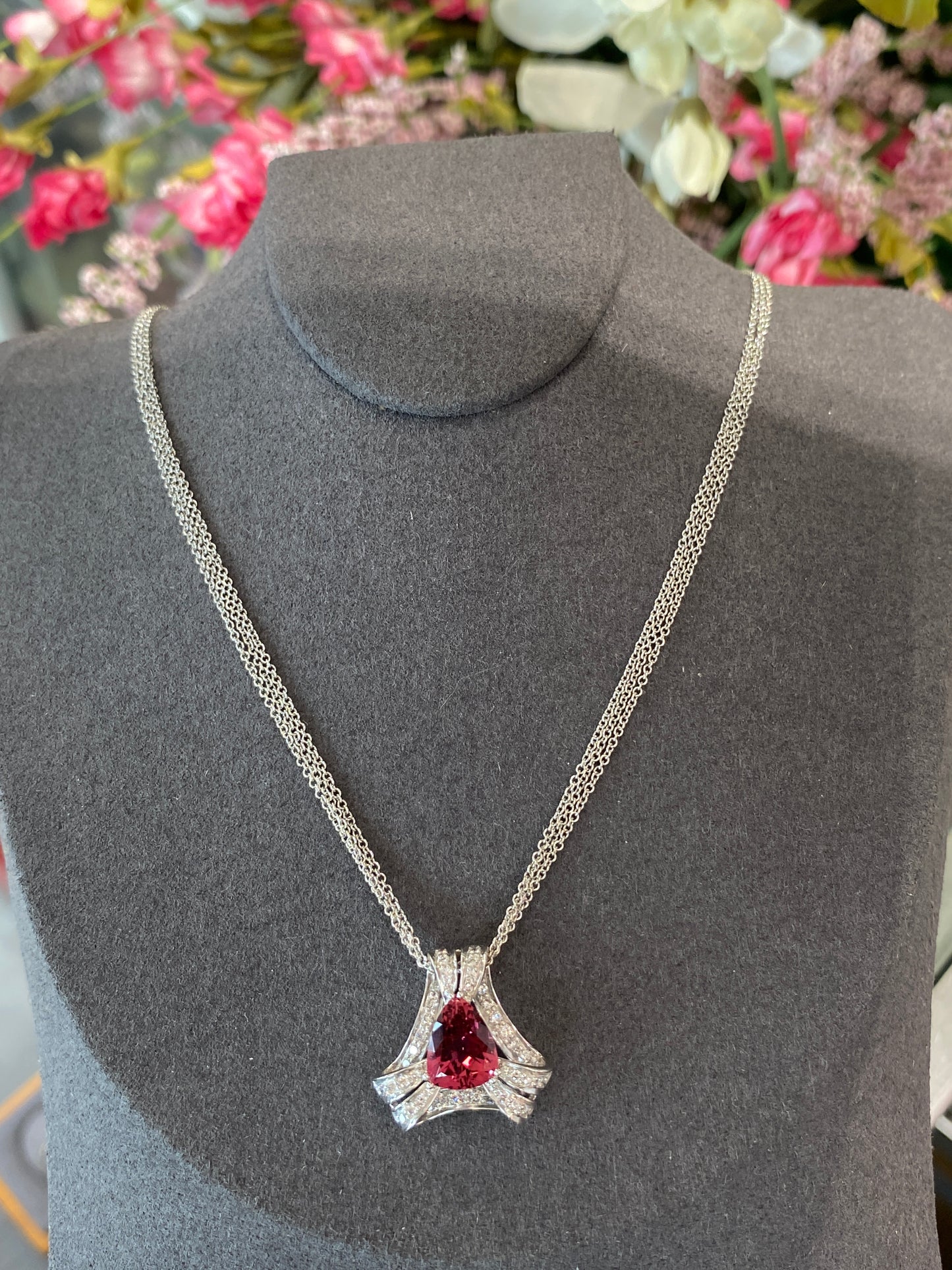 18k White Gold Chain With A Pink Tourmaline & Diamonds