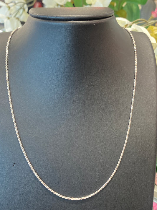 4 Grams Of 14K White Gold Rope Chain