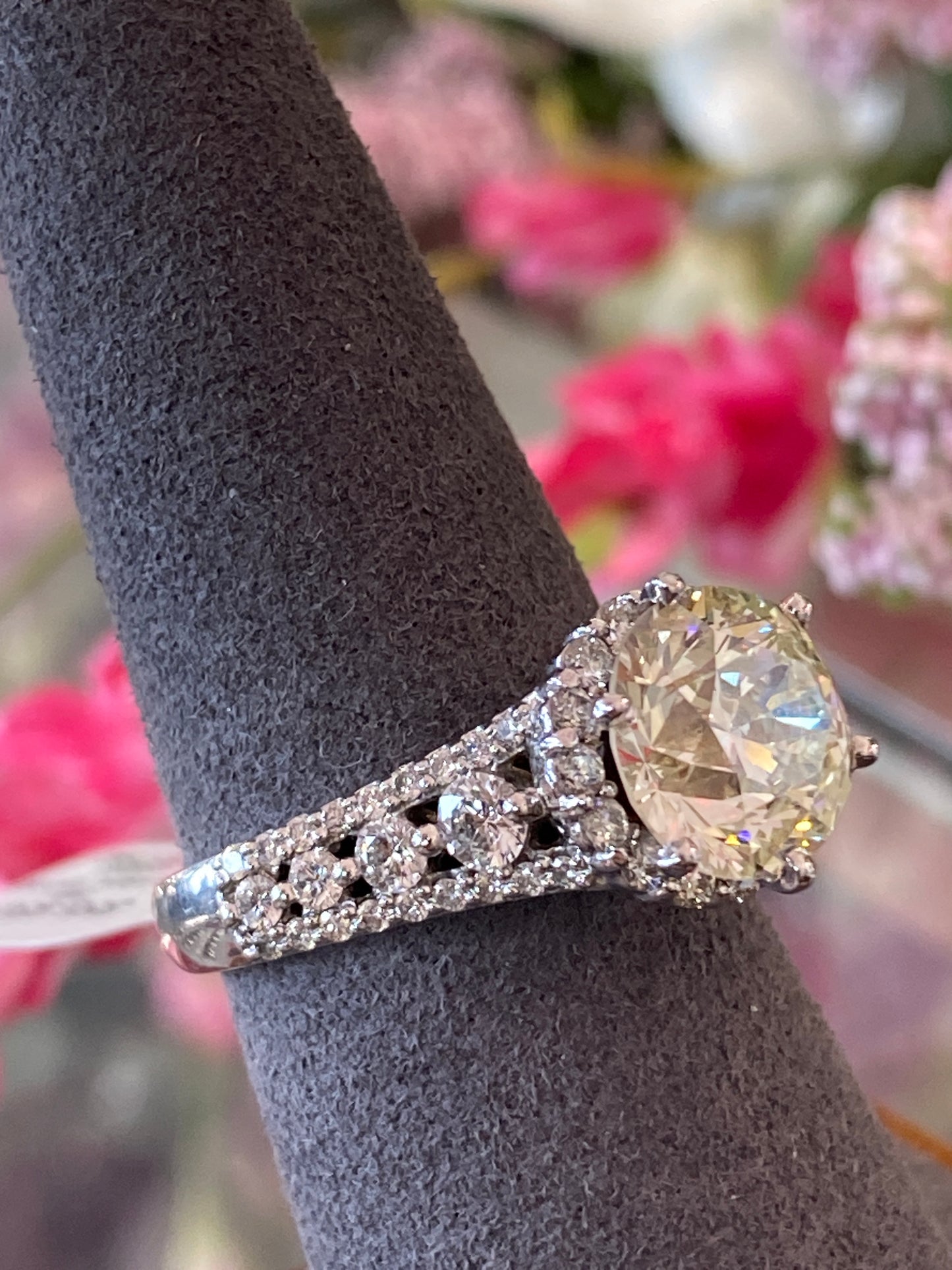 14k White Gold Diamond Engagement Ring