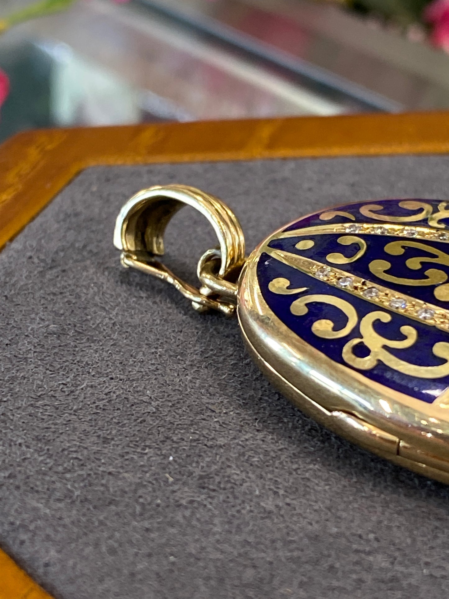 18k Yellow Gold Locket Pendant