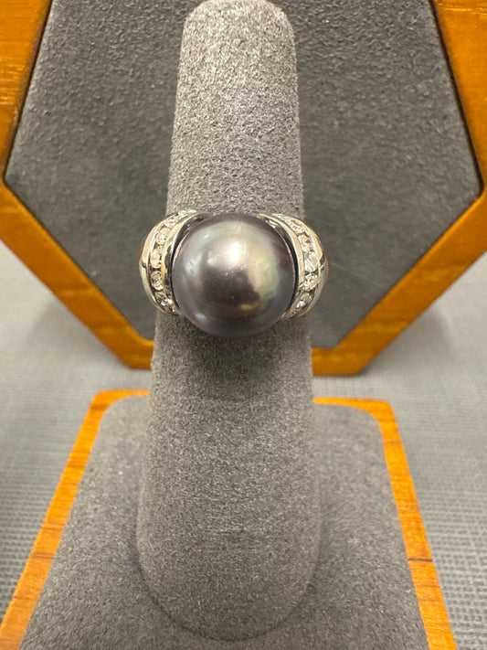 White gold ring