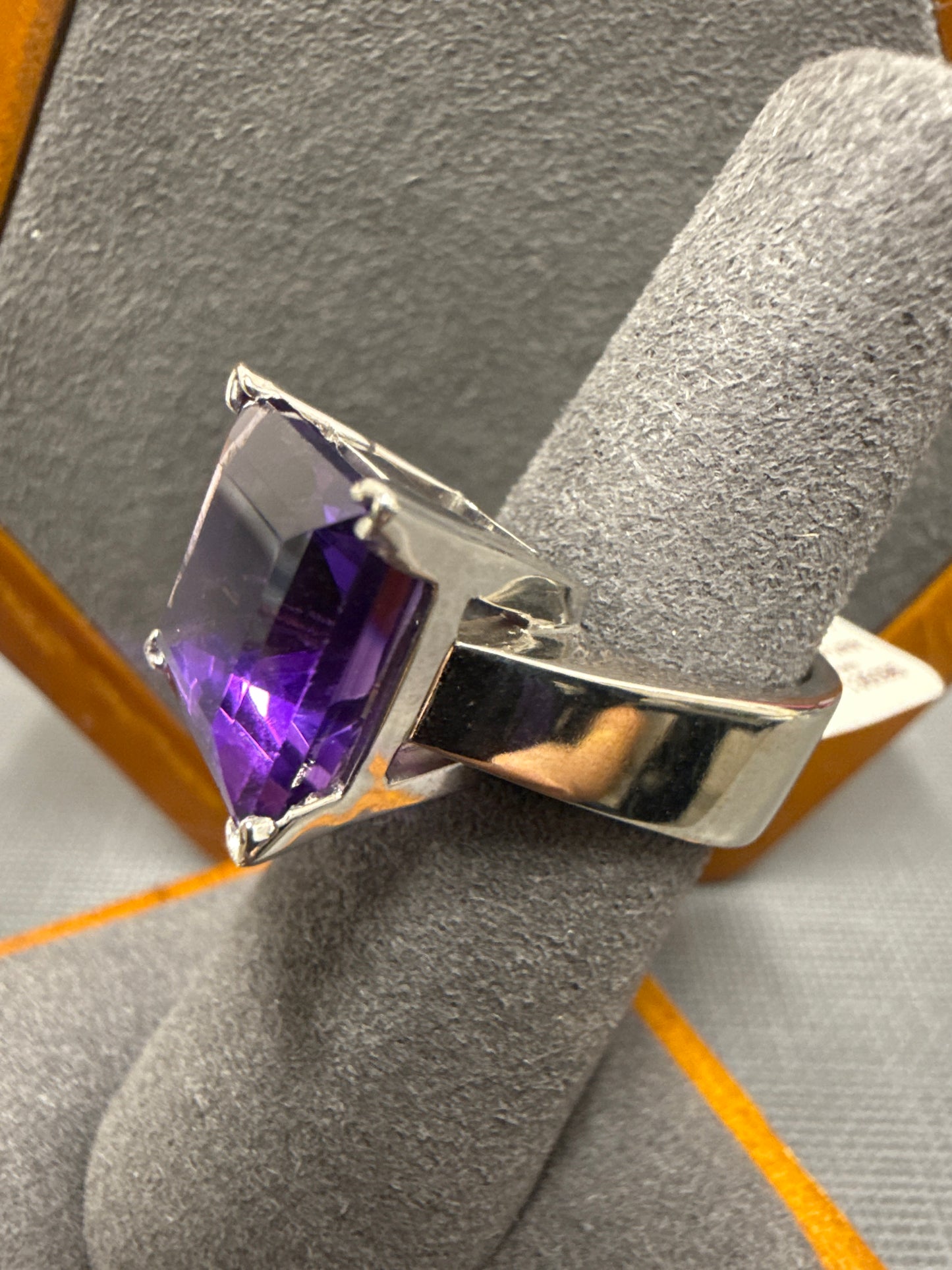 White gold ring