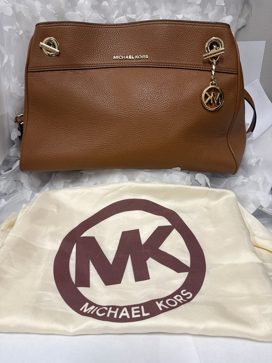Hand bag