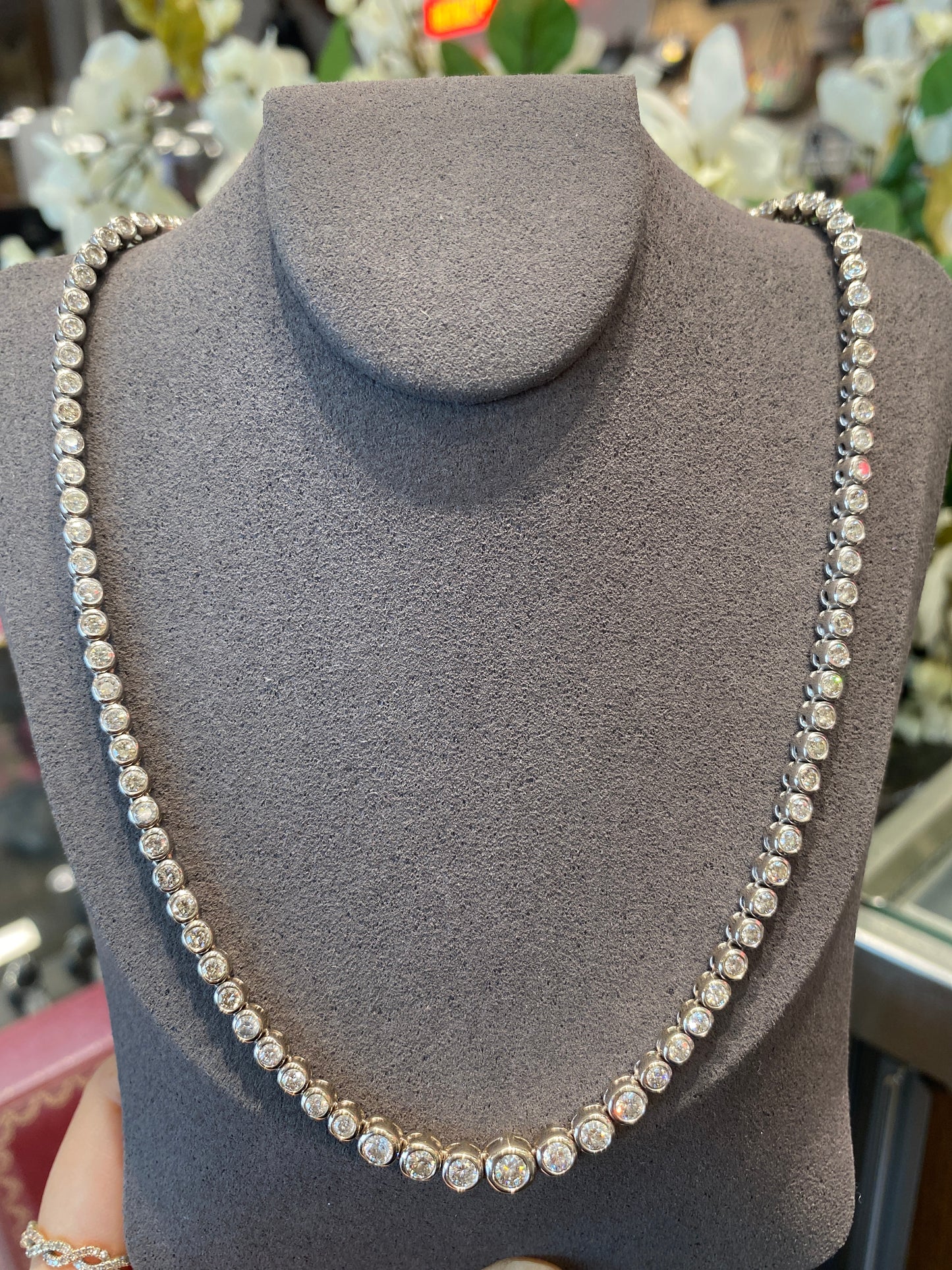 14k White Gold Diamond Necklace