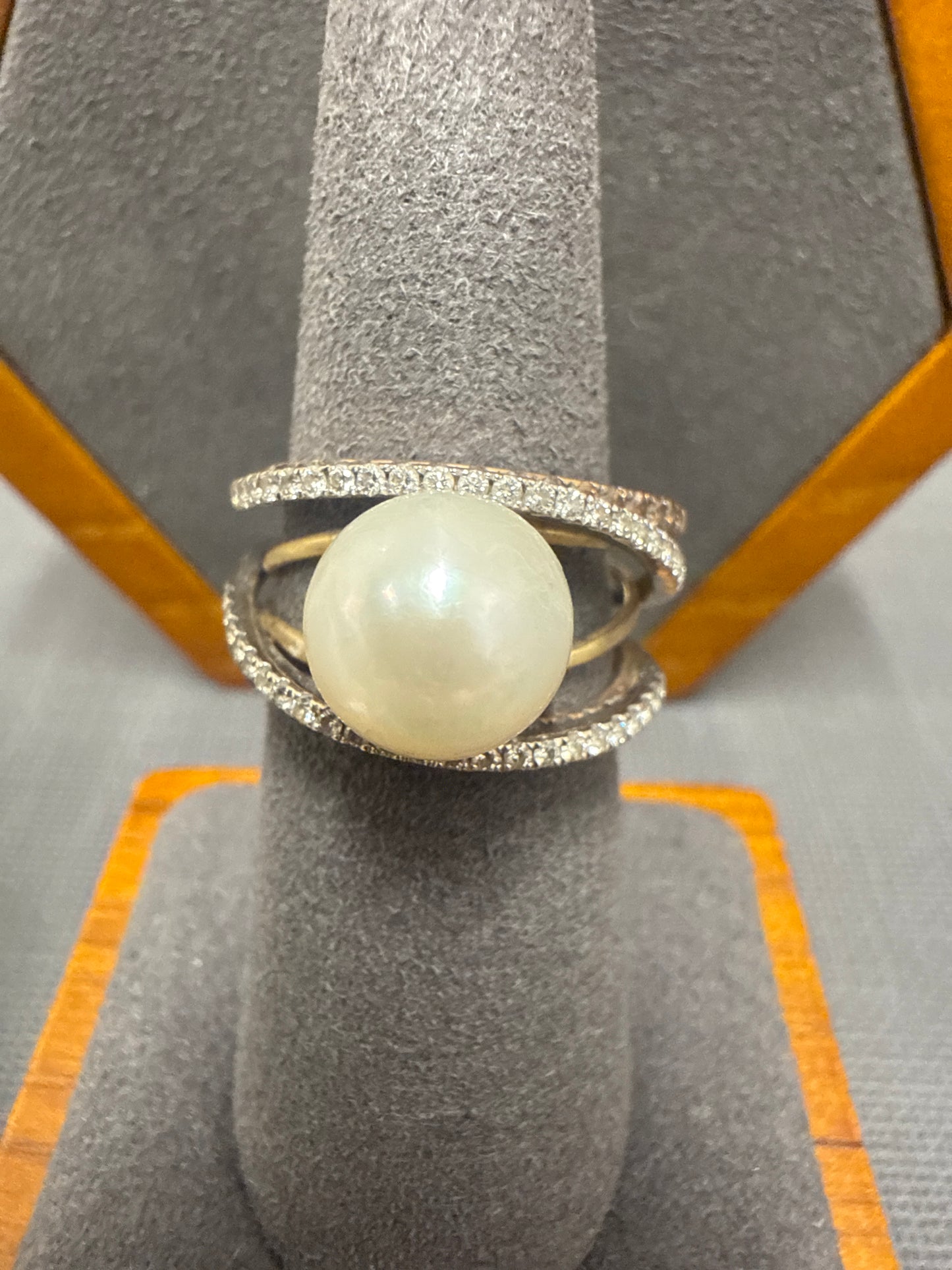 Gold ring
