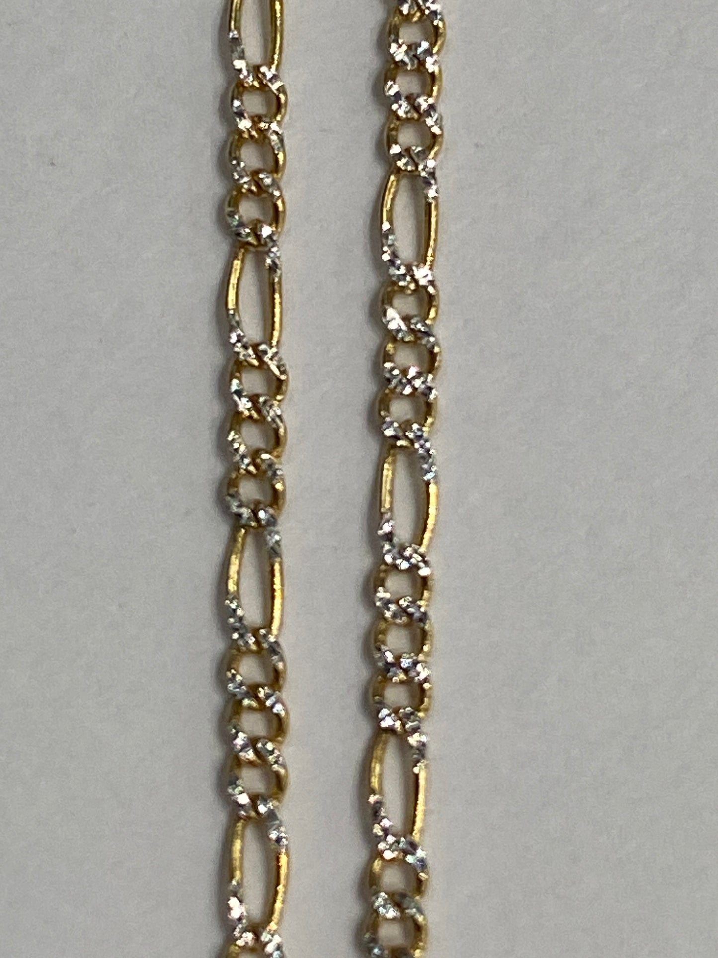 14k Two Tone Fígaro Chain