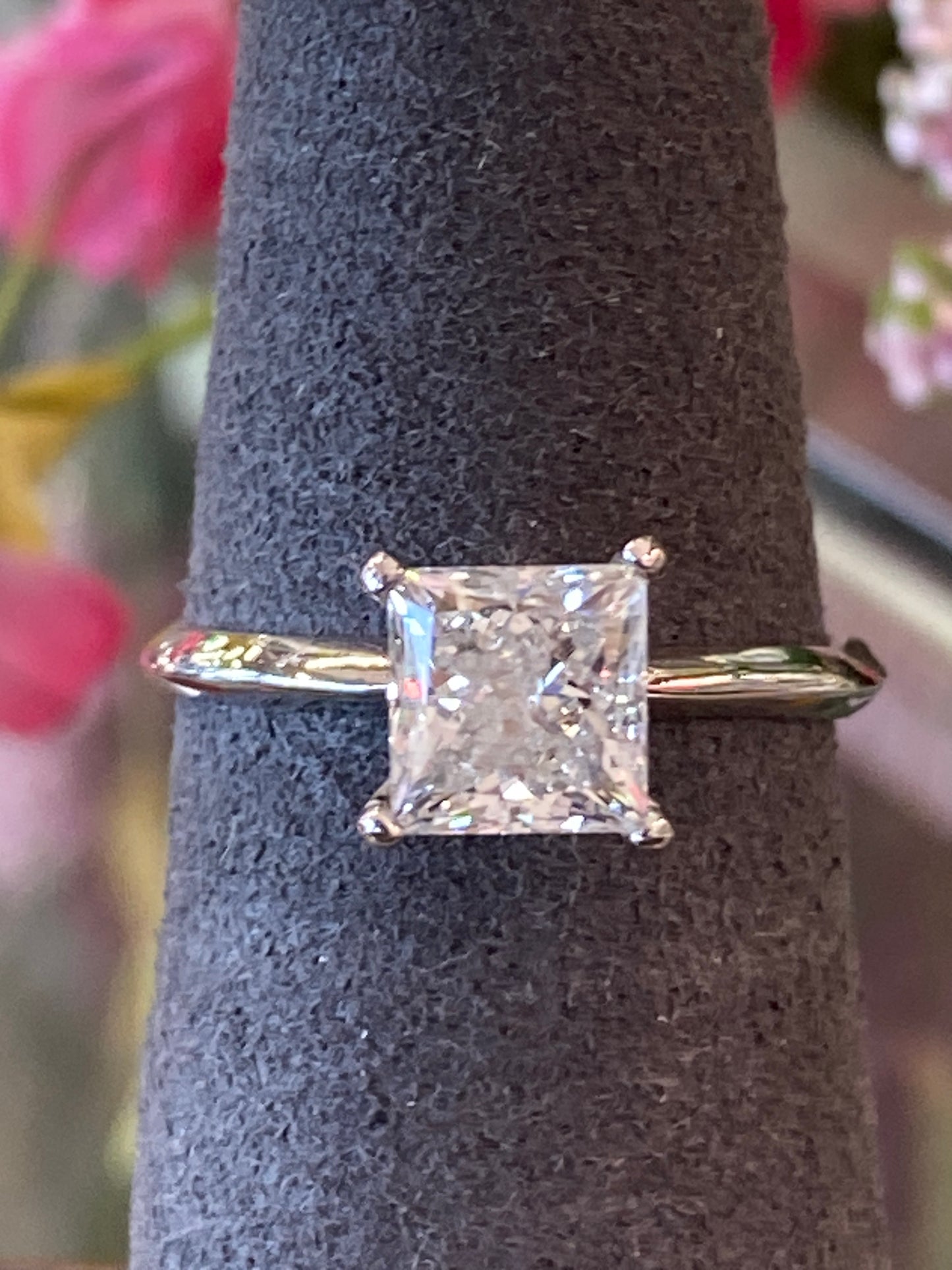 14k White Gold Diamond Engagement Ring