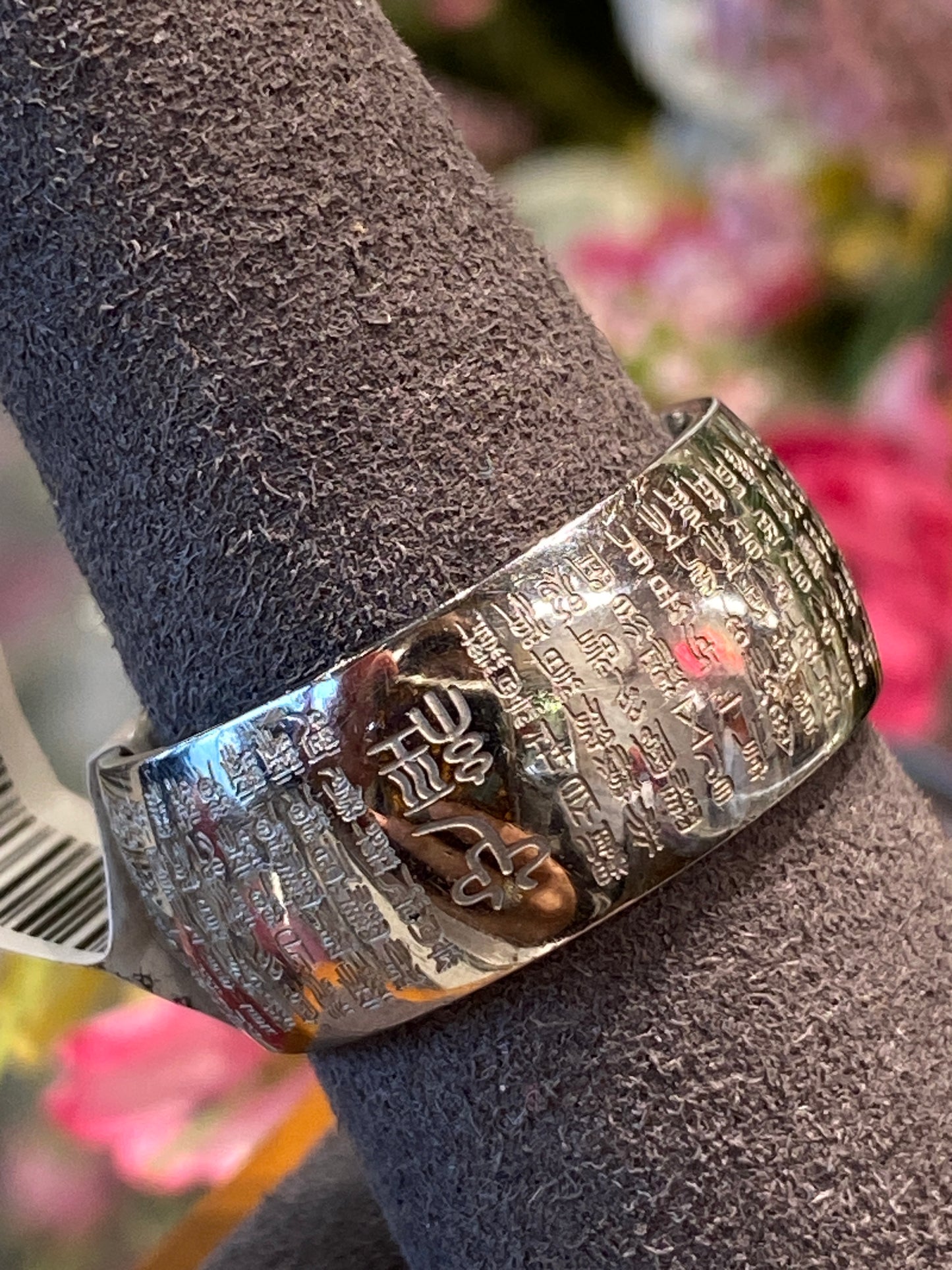 Stainless Steel Band With Design