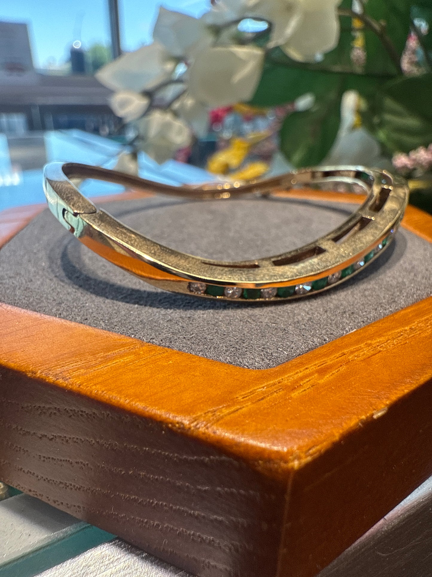Gold bangle bracelet