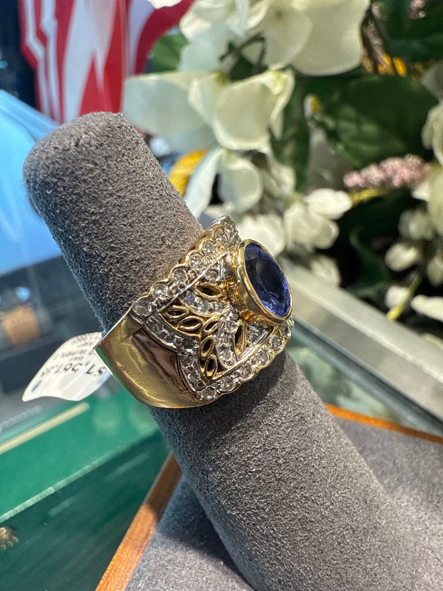 Gold ring