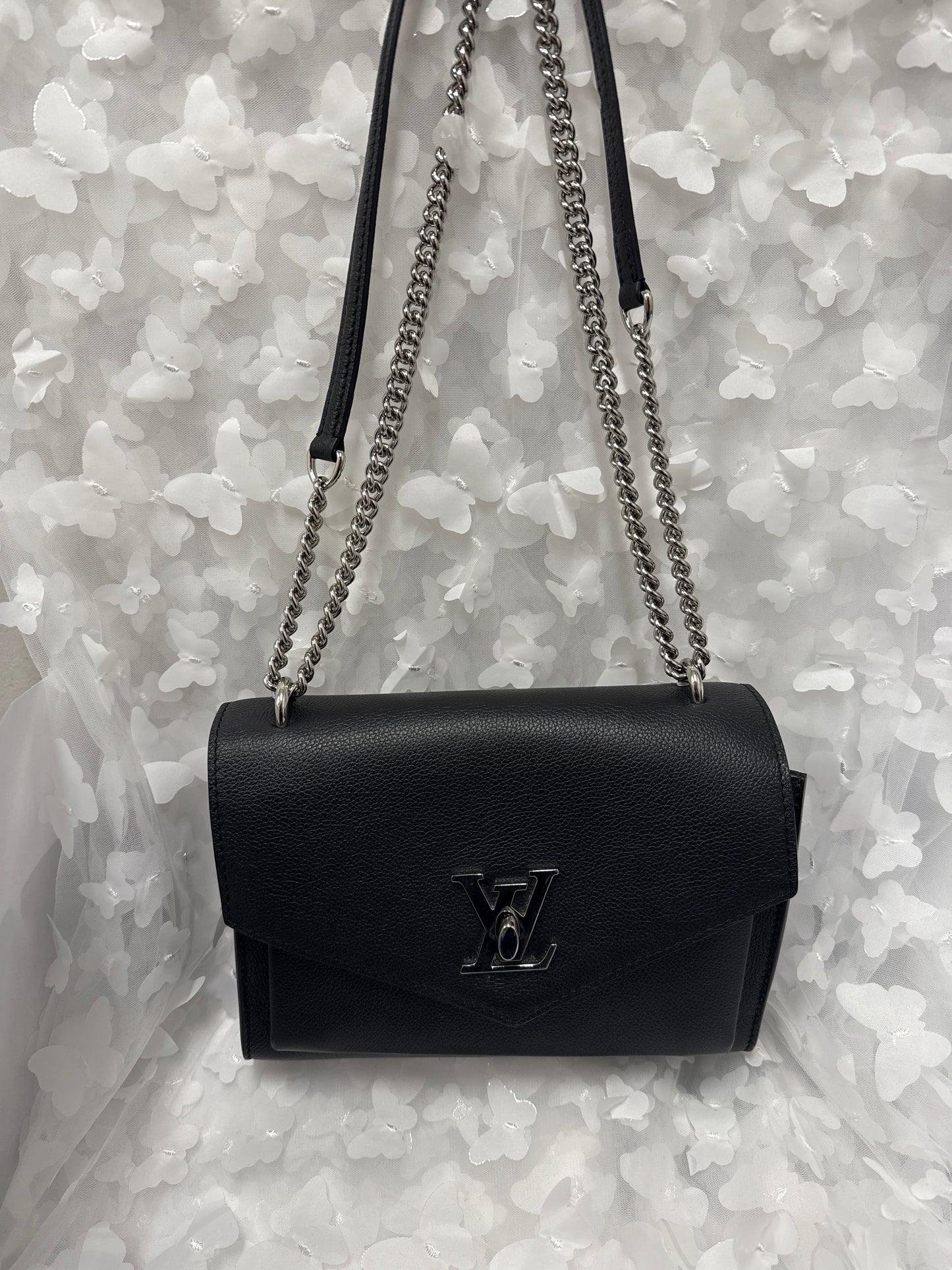 Hand bag